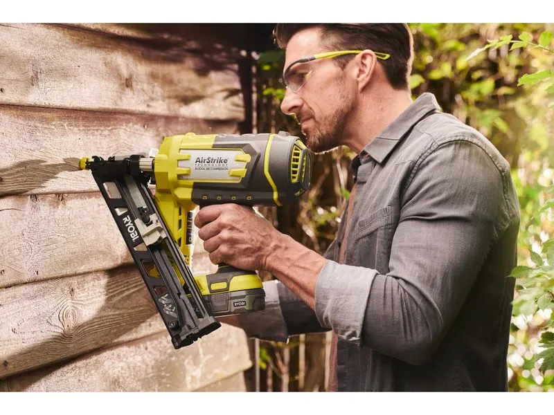 RYOBI Akku-Nagler R15GN18-0