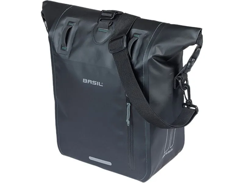 BASIL Gepäckträgertasche Rivo M, Tarpaulin MIK 12-15 l, schwarz BASIL Gepäckträgertasche Rivo M, Tarpaulin MIK 12-15 l, schwarz