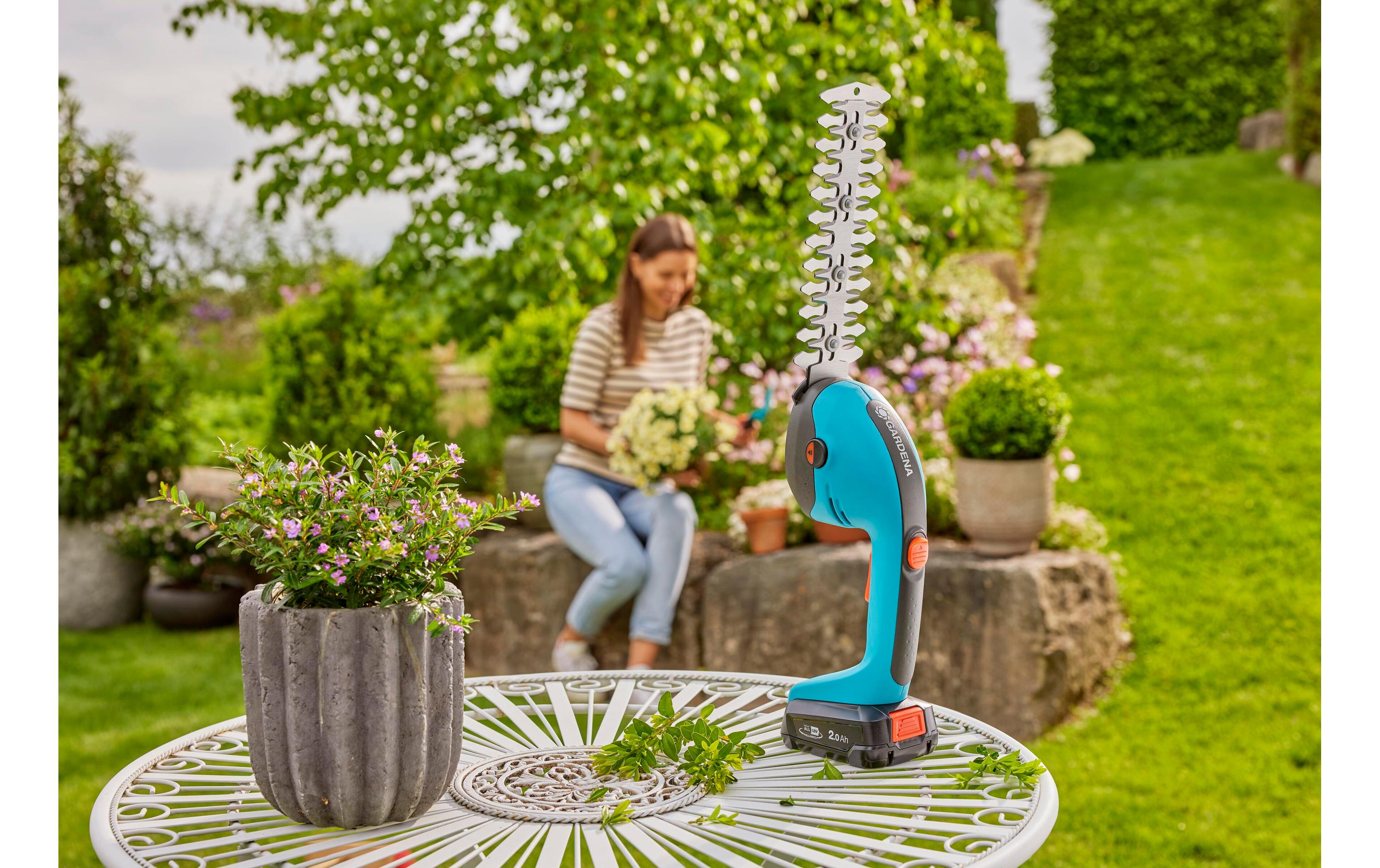 GARDENA Akku-Gras-/Strauchschere PowerCut 20/18 V P4A solo