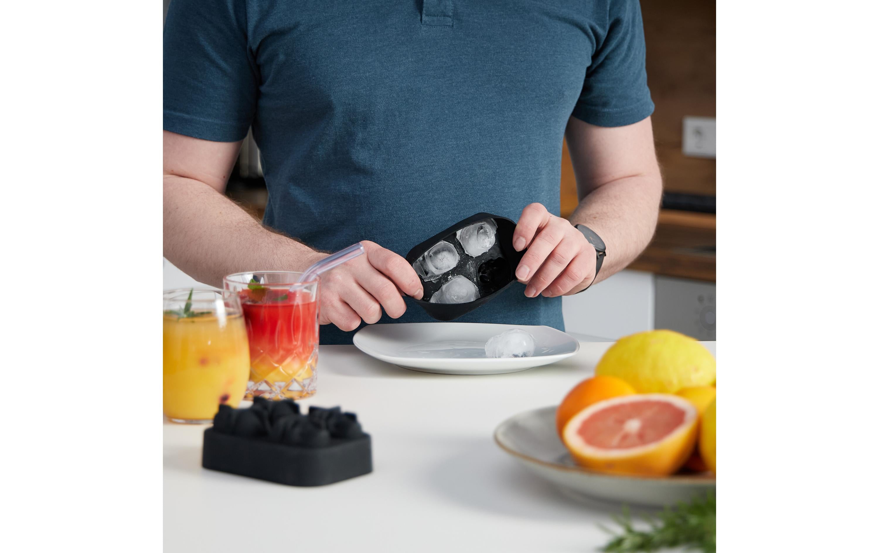 relaxdays Eiswürfelform Totenkopf 2 Stück, Schwarz