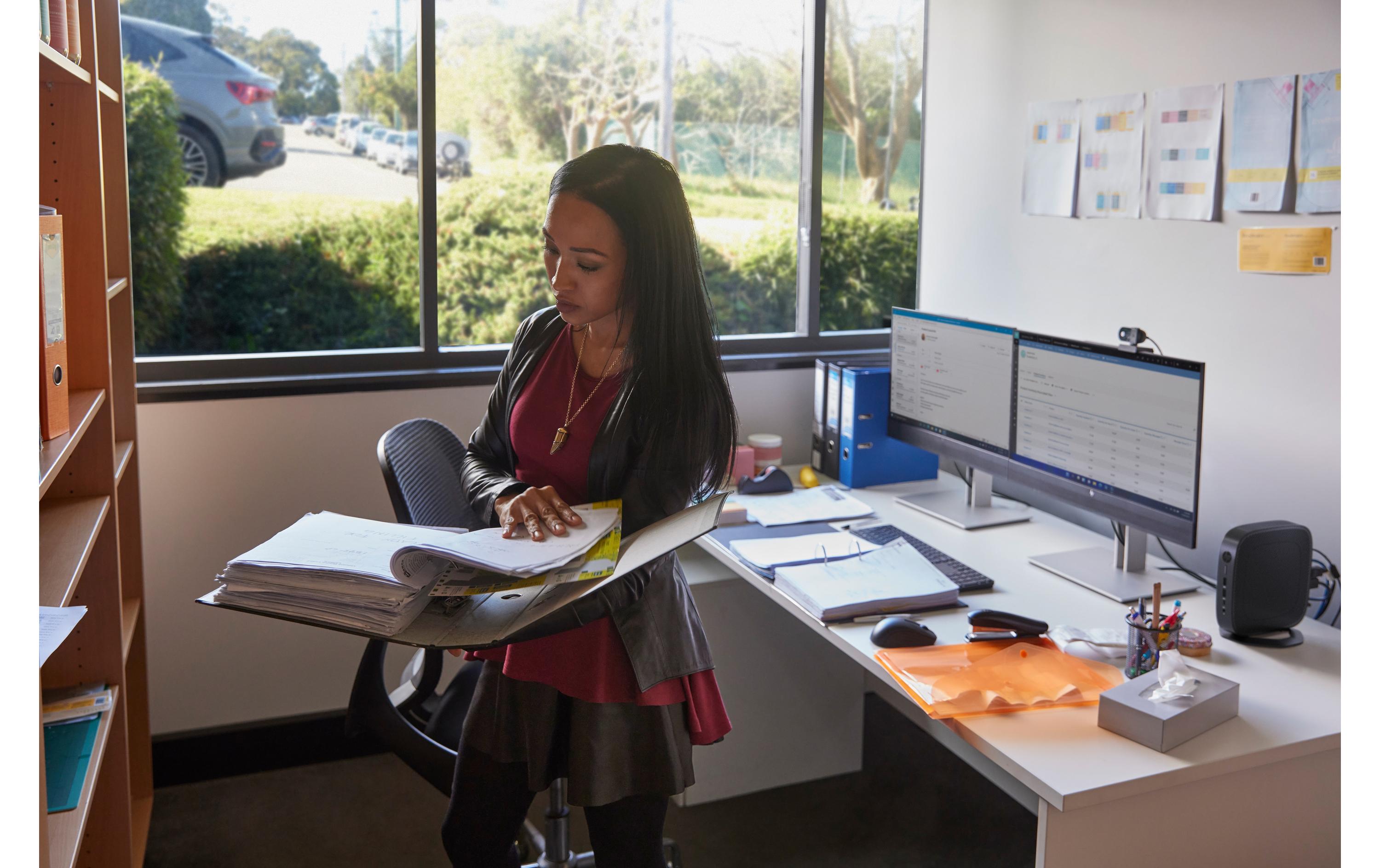 HP 325 FHD Webcam 1080P 30 fps