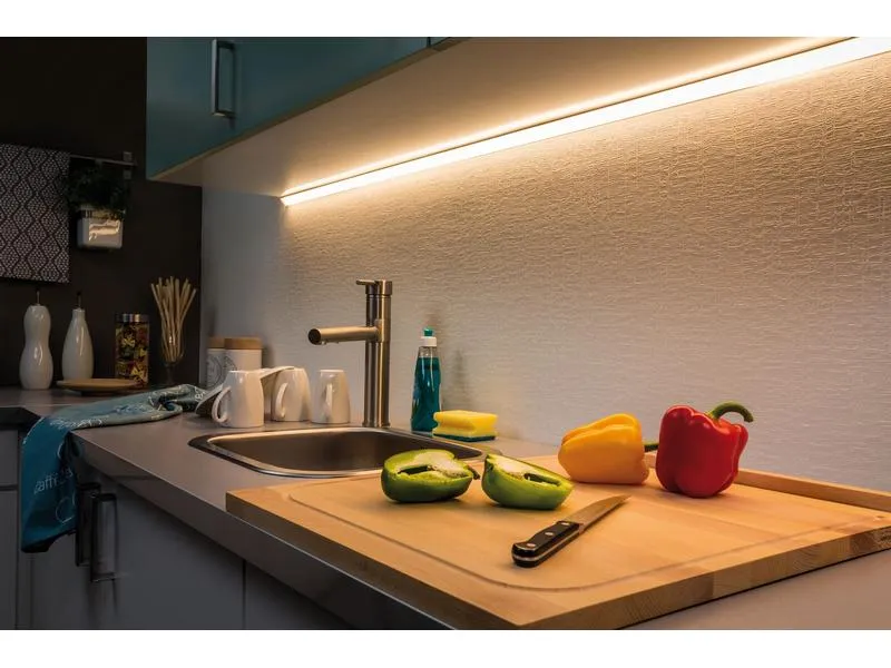 Paulmann LED-Stripe MaxLED 500 2700 K, 1.5 m Basisset Paulmann LED-Stripe MaxLED 500 2700 K, 1.5 m Basisset