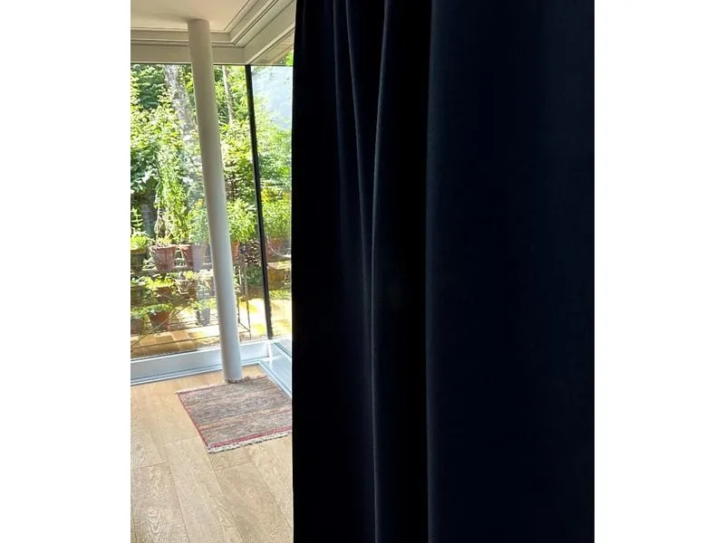 Stotz Decor AG Verdunklungsvorhang mit Faltenband Mira 140 cm x 260 cm