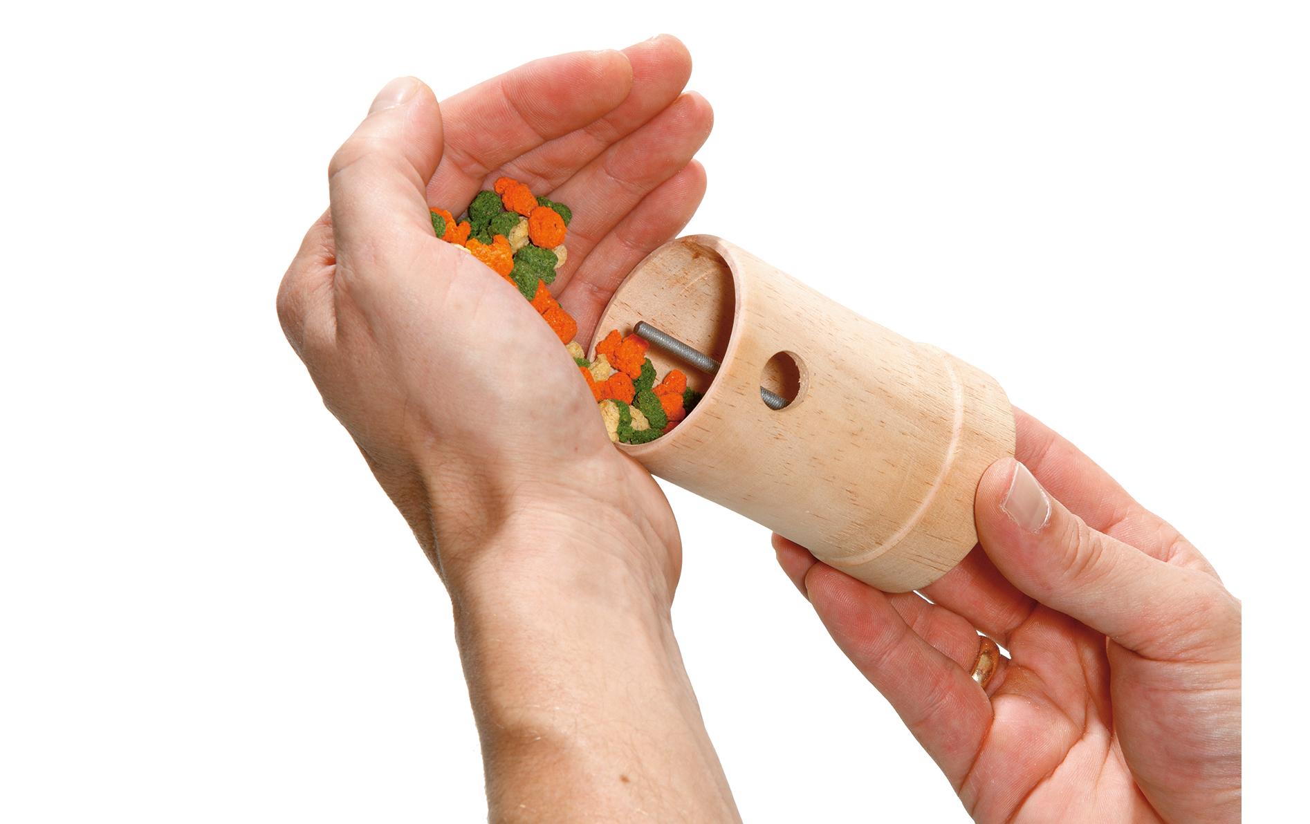 Karlie Nager Rody Snack Roll 11 x 6 x 6 cm Karlie Nager Rody Snack Roll 11 x 6 x 6 cm