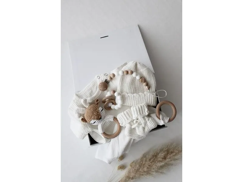 Oykami Baby Geschenkbox Weiss Palermo Elch Oykami Baby Geschenkbox Weiss Palermo Elch