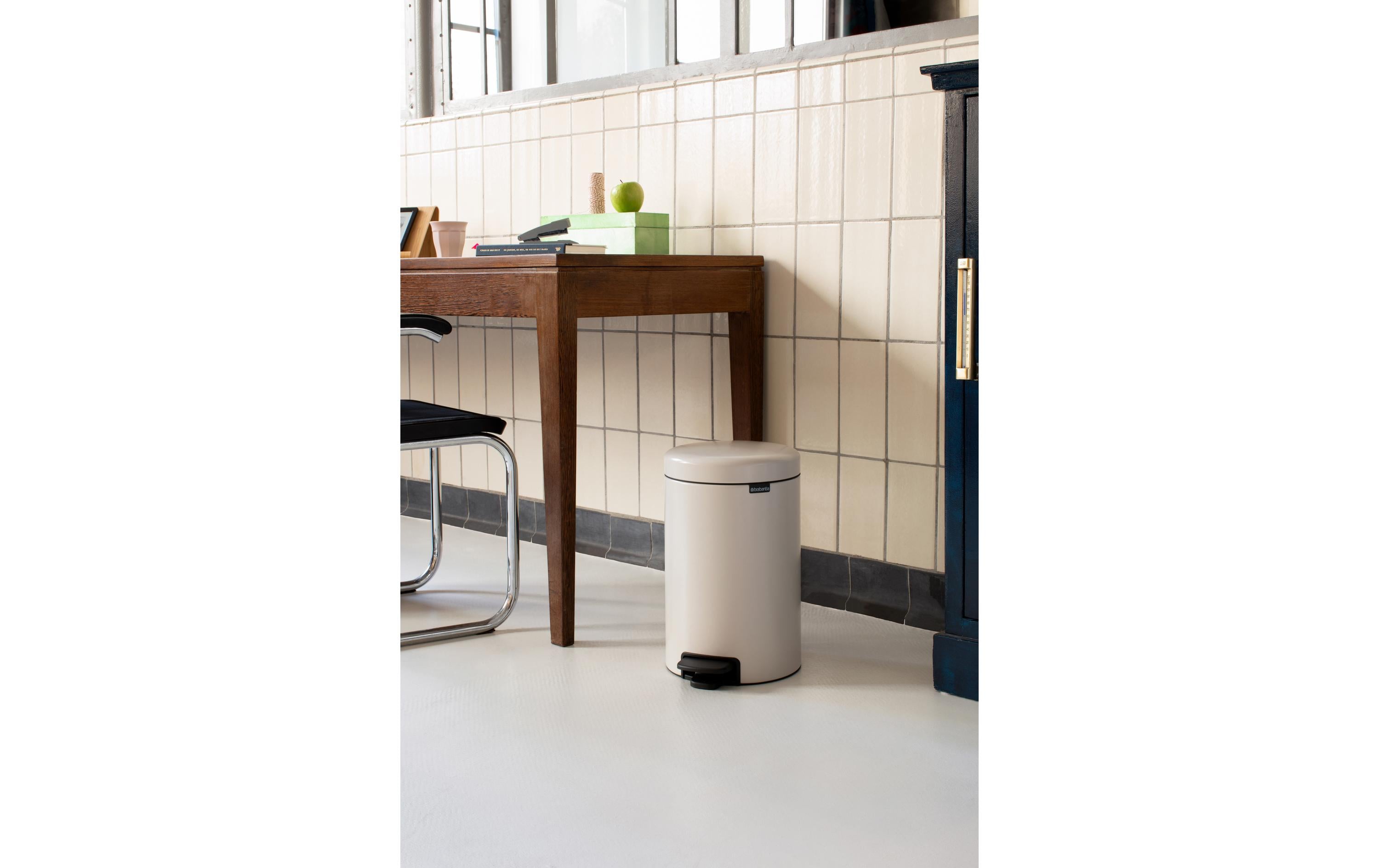 Brabantia Treteimer NewIcon 12 l, Soft Beige