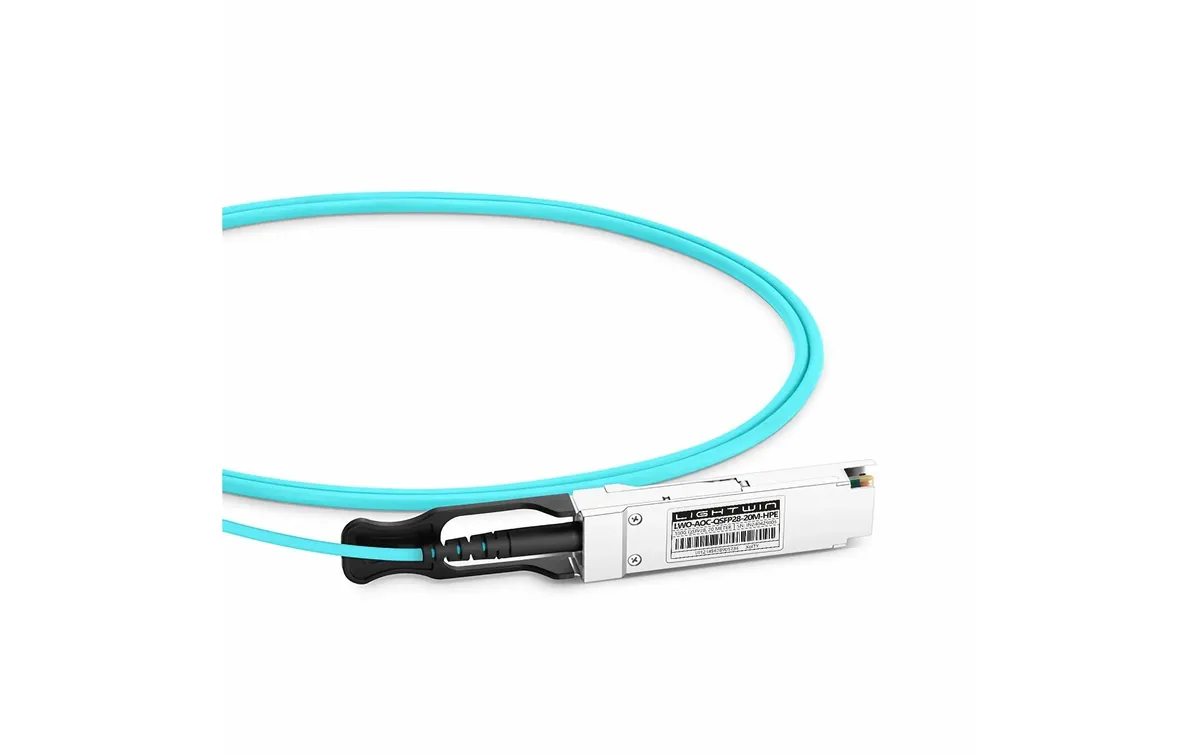 Lightwin Optics Active Optical Cable 100GBit HPE/Aruba QSFP28/QSFP28 20 m Lightwin Optics Active Optical Cable 100GBit HPE/Aruba QSFP28/QSFP28 20 m