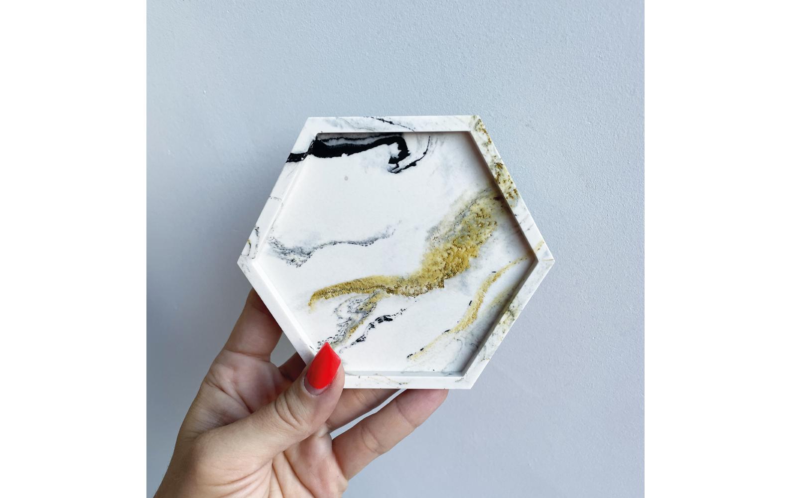 Jesmonite Giessform Untersetzer Hexagon, 11.5 cm x 10 cm Jesmonite Giessform Untersetzer Hexagon, 11.5 cm x 10 cm