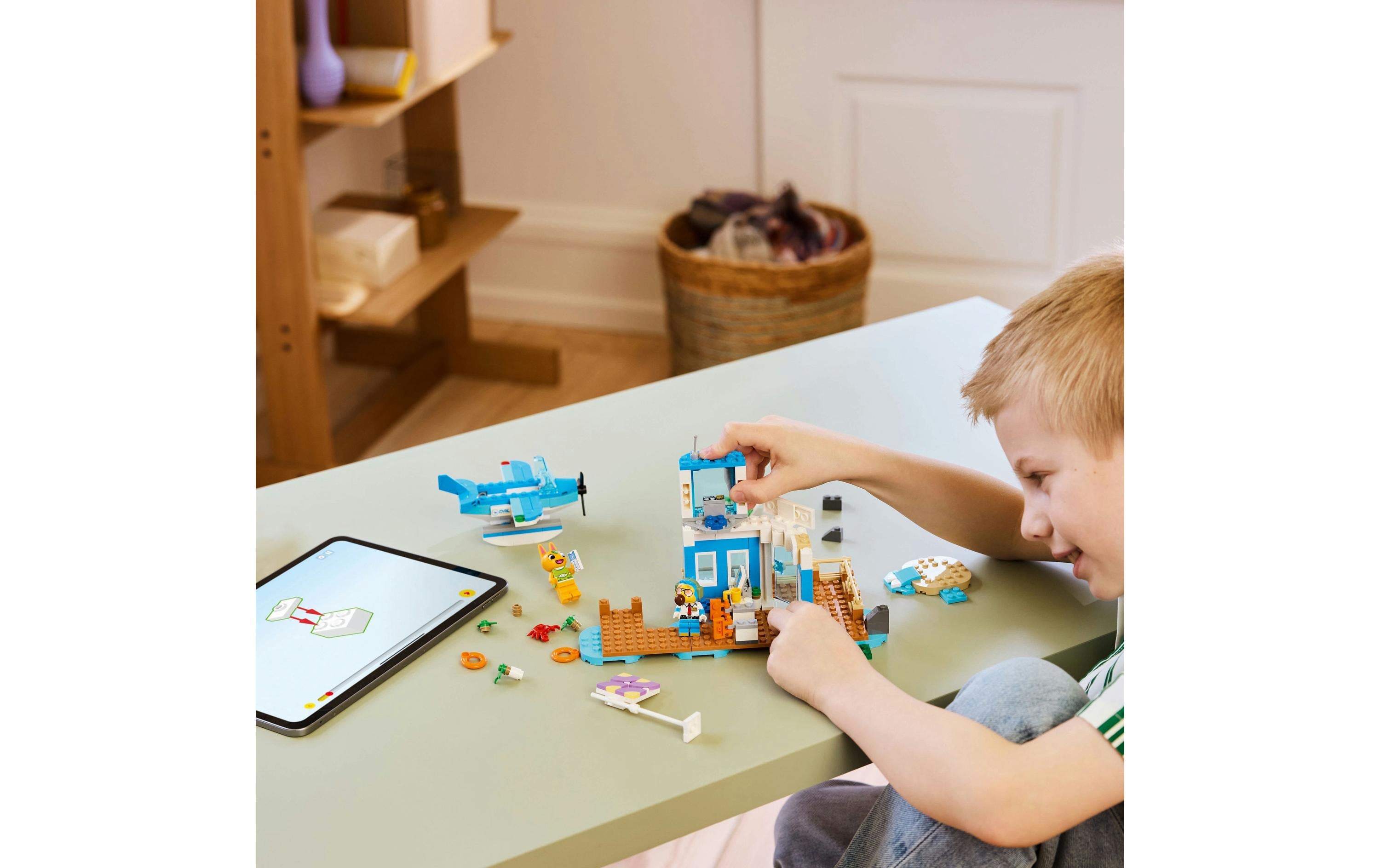 LEGO® Animal Crossing Flieg mit Dodo Airlines 77051