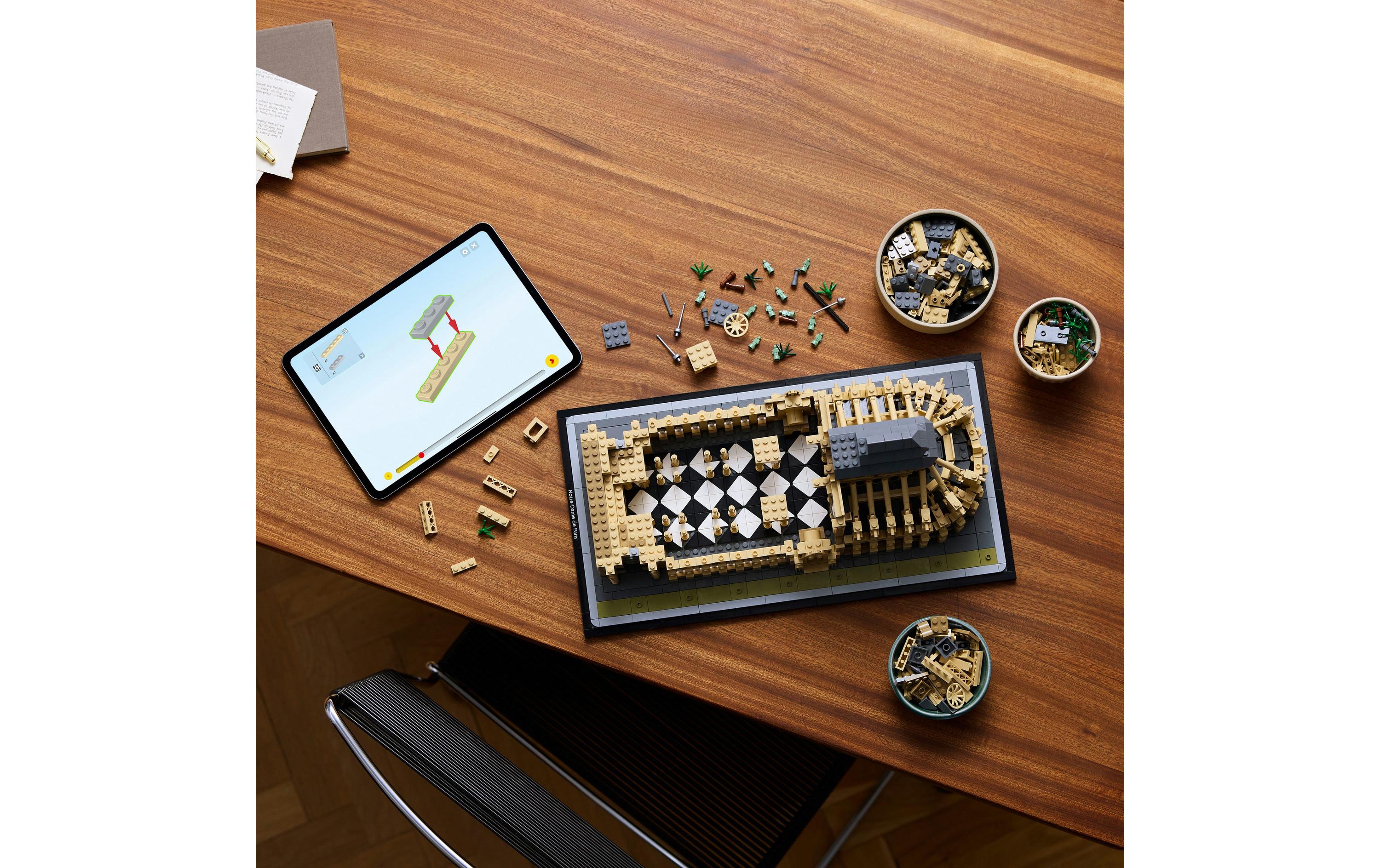 LEGO® Architecture Notre-Dame de Paris 21061