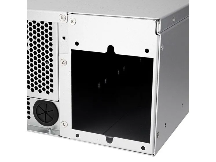 SilverStone Rackmount-Servergehäuse RM32 SilverStone Rackmount-Servergehäuse RM32