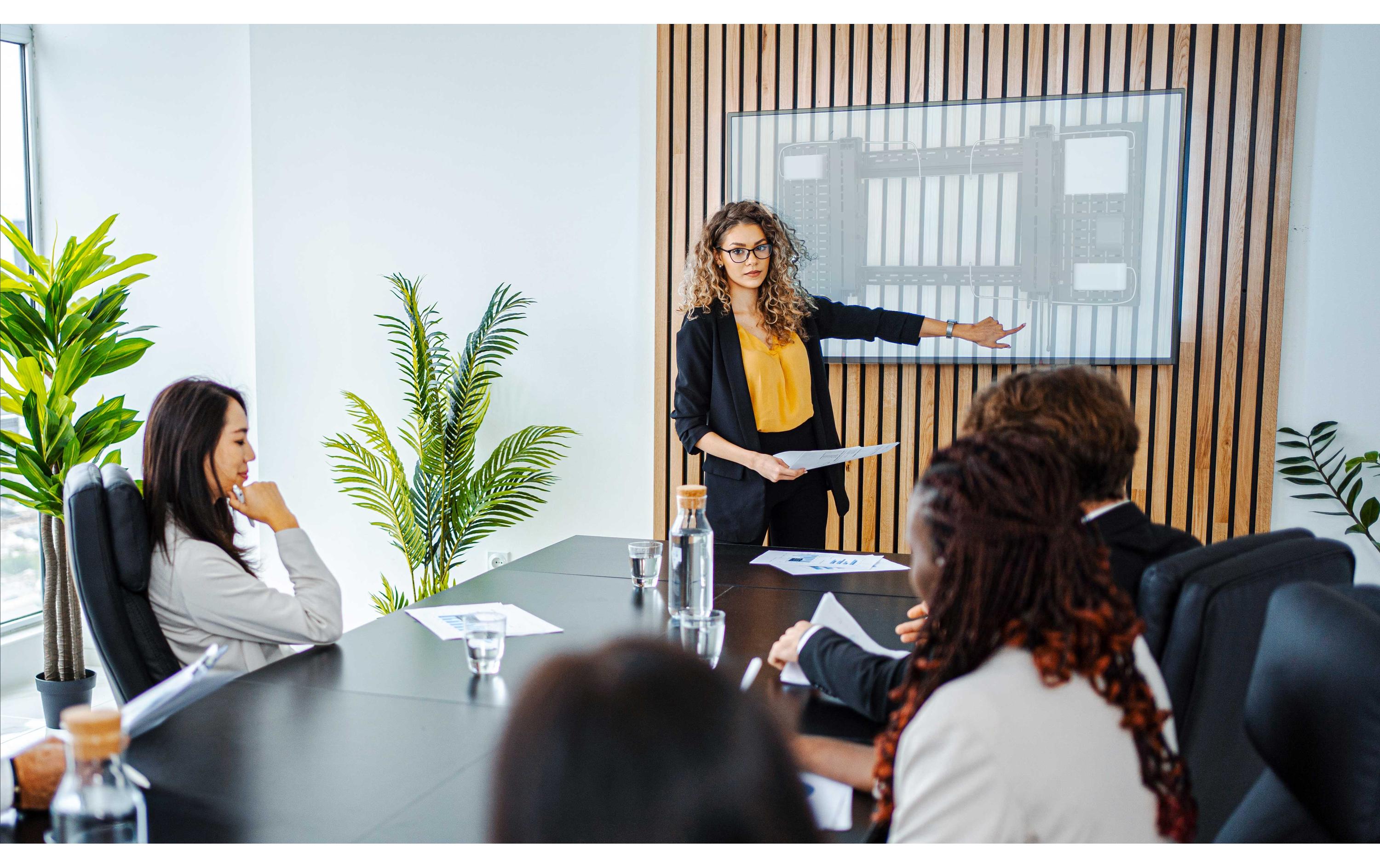 Peerless-AV Wandhalterung STS650 55-90