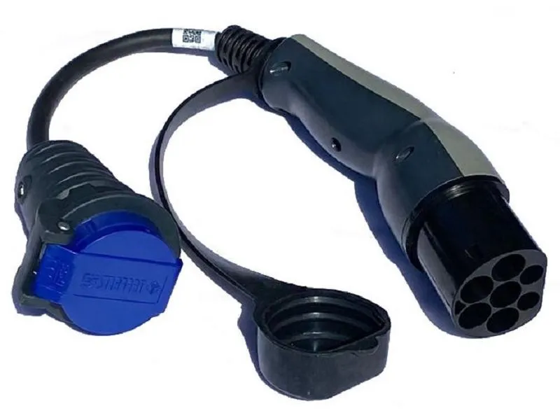 Elektroscout Adapter Typ 2 - CEE16 mit Entriegelung, 230 V, 16A Elektroscout Adapter Typ 2 - CEE16 mit Entriegelung, 230 V, 16A