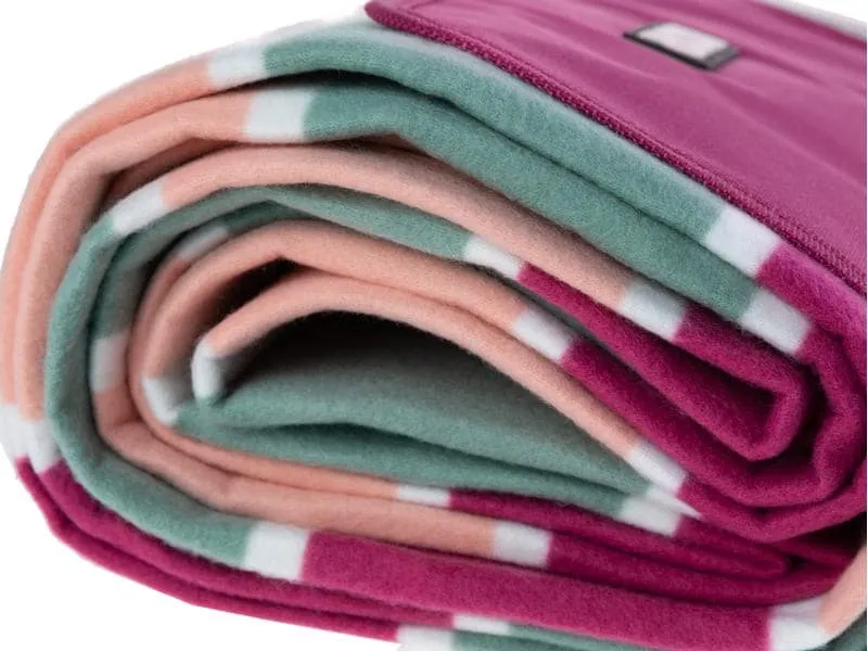 KOOR Picknickdecke Lido-Magenta 135 x 160 cm KOOR Picknickdecke Lido-Magenta 135 x 160 cm