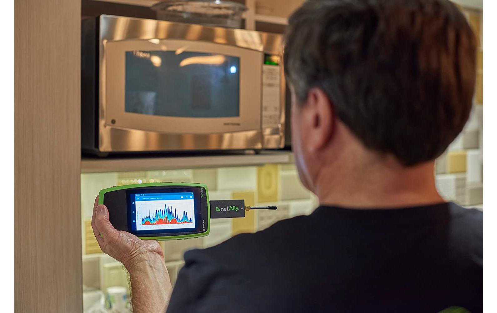 NetScout AIRCHECK-G3E-PRO-KT (Full Tri-Band)