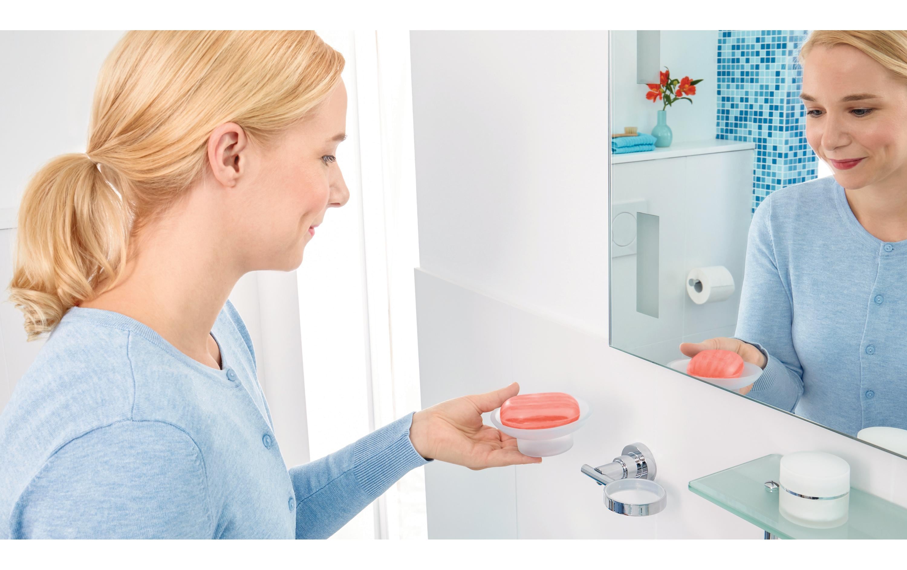 tesa Luup Seifenschale ohne Bohren, silber