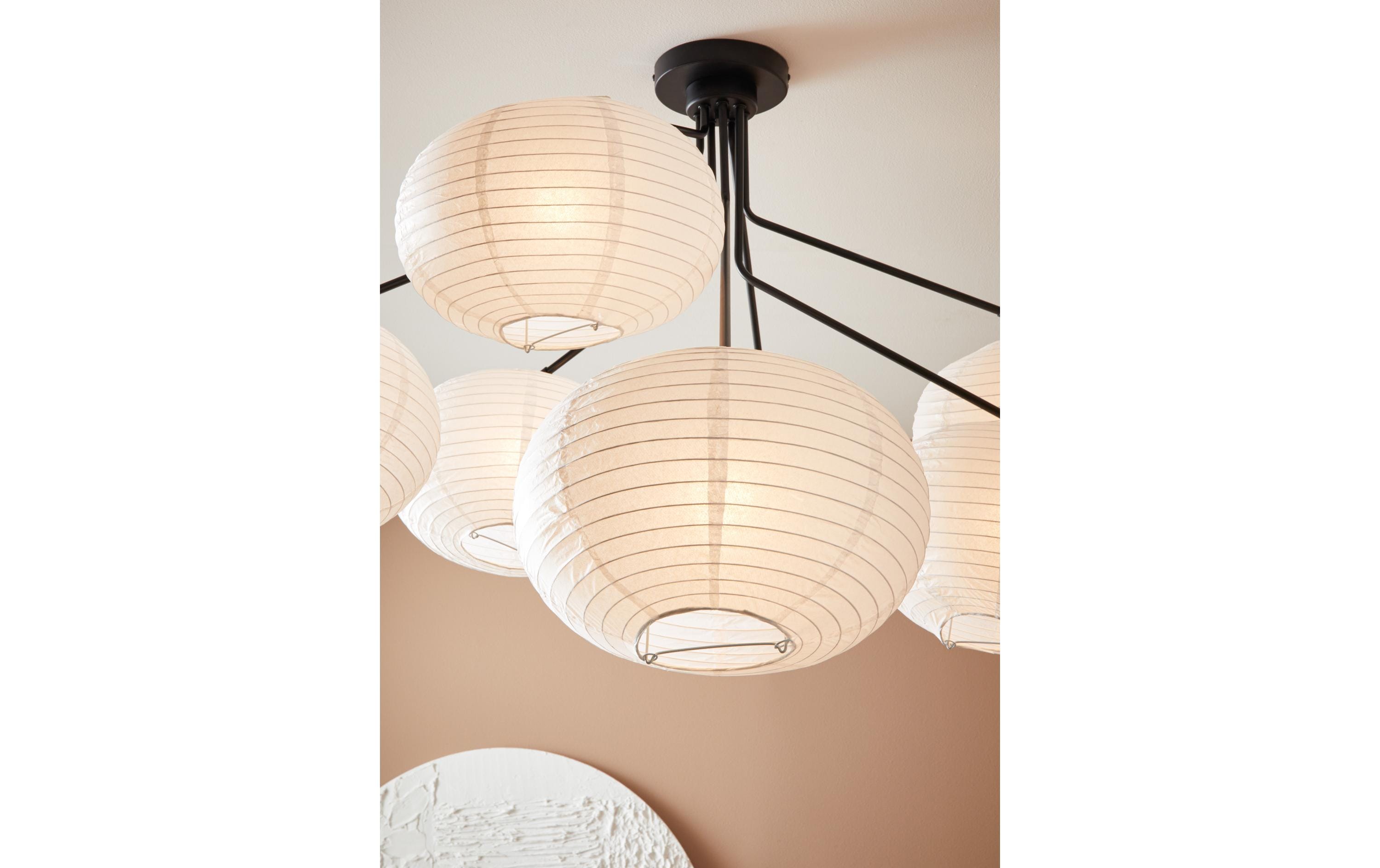 Markslöjd Deckenleuchte Galaxy, 7 x E14, max. 15W, Schwarz/Weiss Markslöjd Deckenleuchte Galaxy, 7 x E14, max. 15W, Schwarz/Weiss