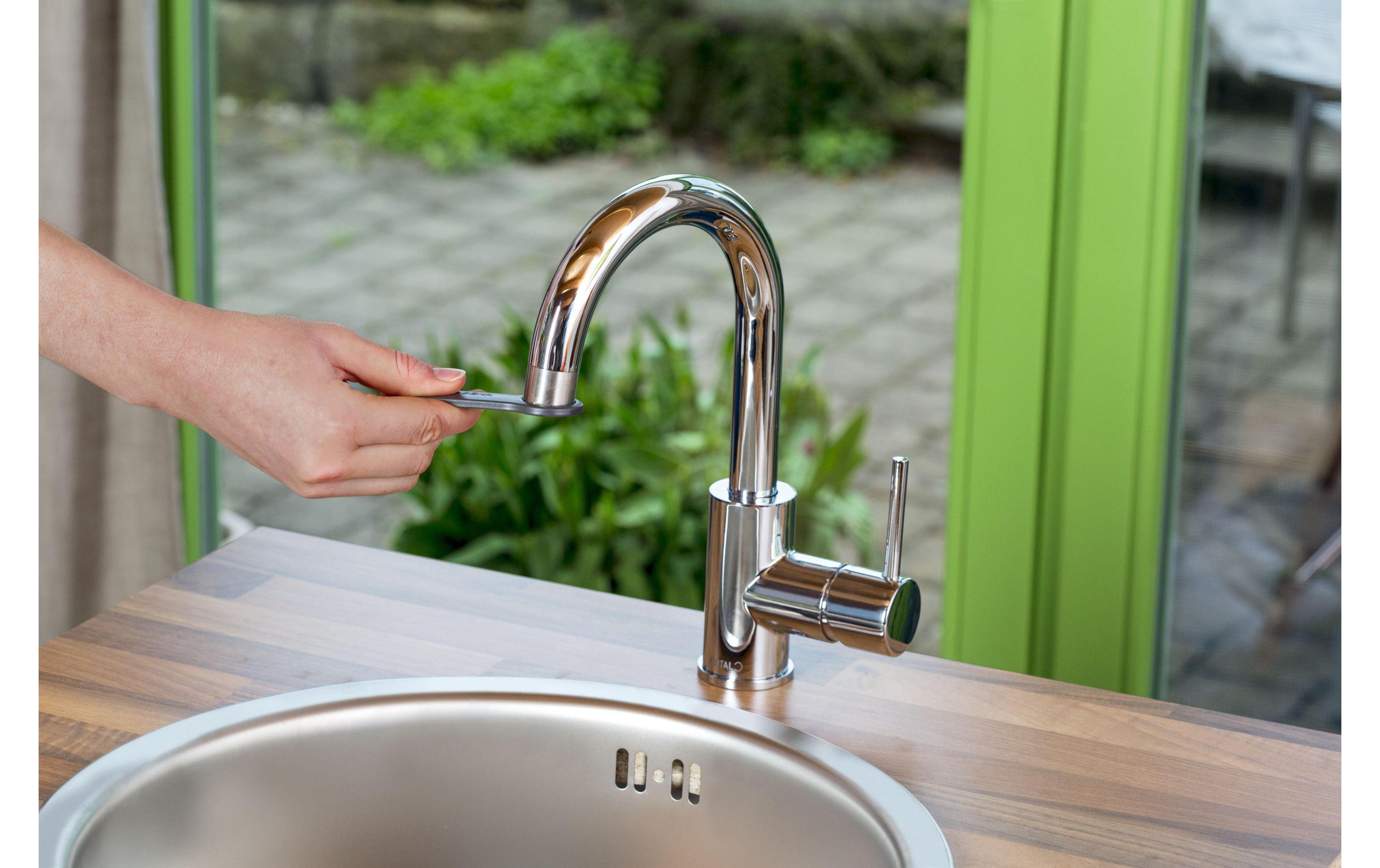 GARDENA Hahnverbinder M 24/M 22 für Indoor-Wasserhähne GARDENA Hahnverbinder M 24/M 22 für Indoor-Wasserhähne