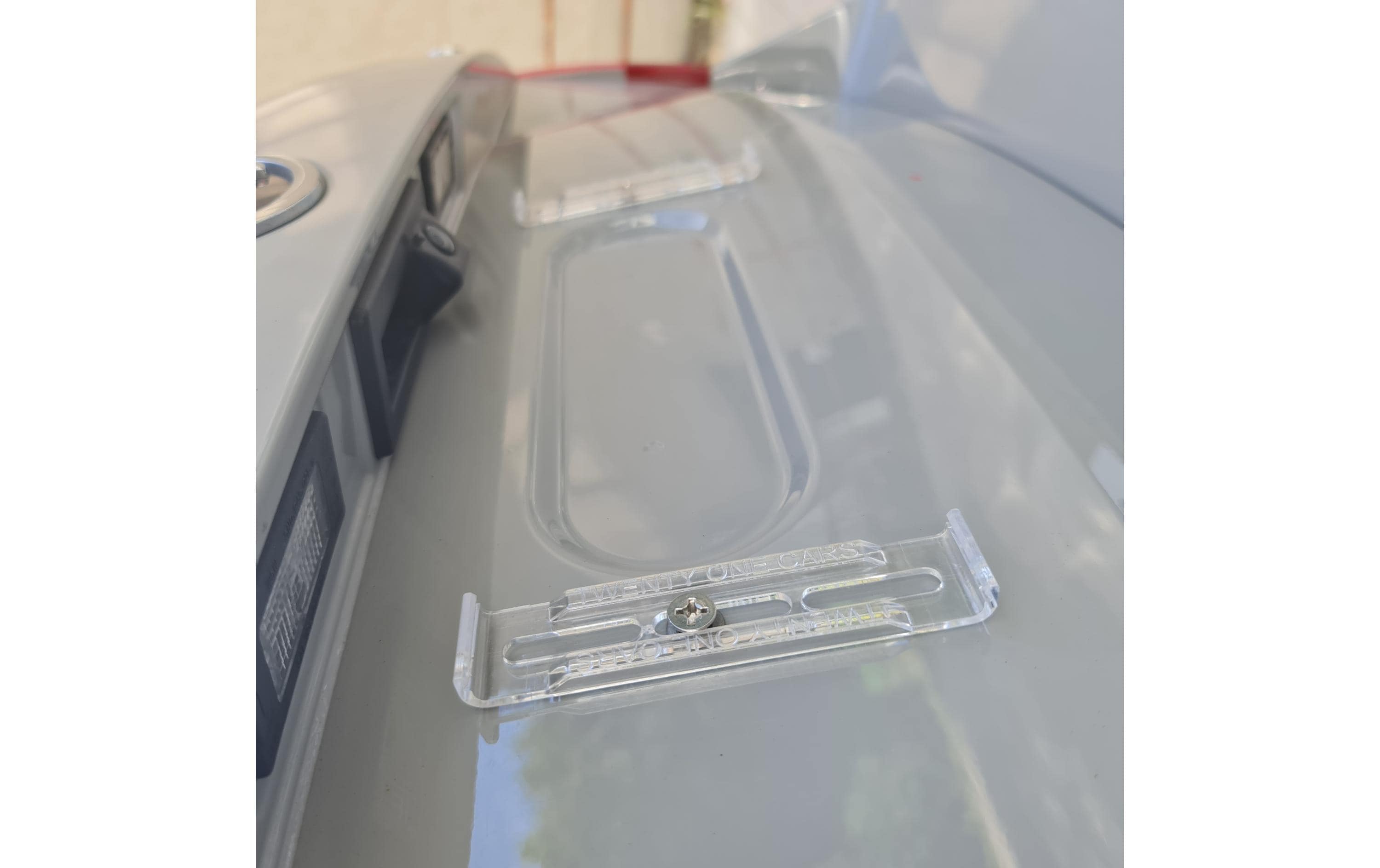 21CARS Kennzeichenhalterset Klick, Langformat, Transparent 21CARS Kennzeichenhalterset Klick, Langformat, Transparent