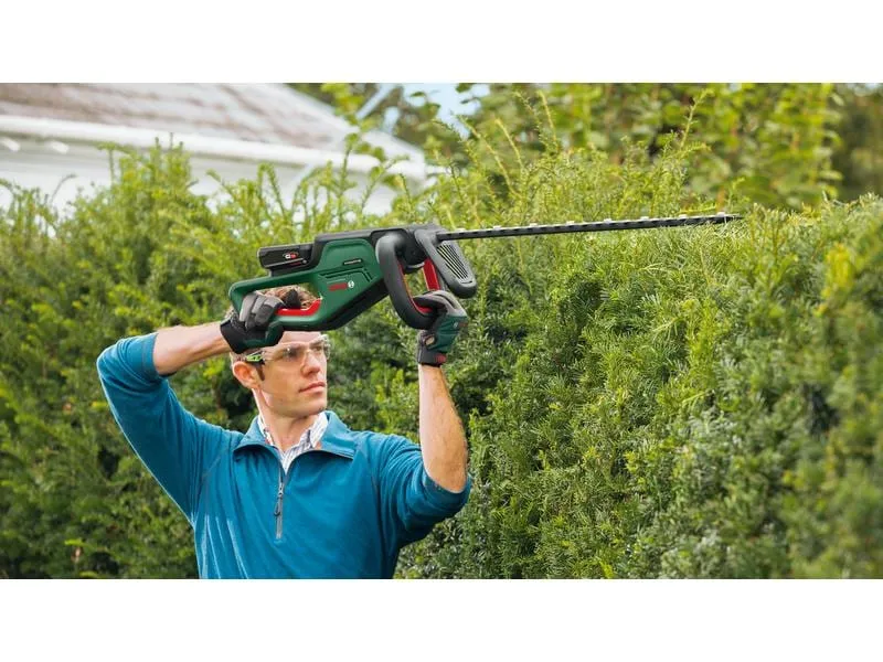 Bosch Akku-Heckenschere UniversalHedgeCut 18-50 Kit Bosch Akku-Heckenschere UniversalHedgeCut 18-50 Kit