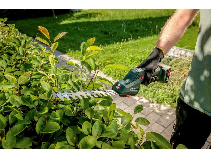 Metabo Akku-Strauchschere PowerMaxx SGS 12 Q Kit Metabo Akku-Strauchschere PowerMaxx SGS 12 Q Kit