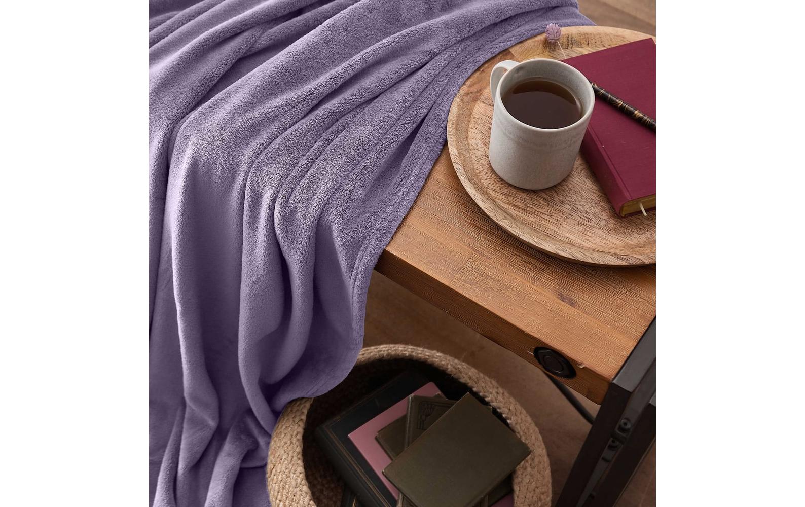 Lumaland Kuscheldecke Lila 240 x 220 cm