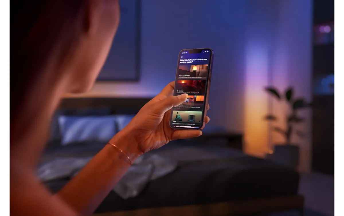 Philips Hue Gradient Signe Stehleuchte Weiss Philips Hue Gradient Signe Stehleuchte Weiss