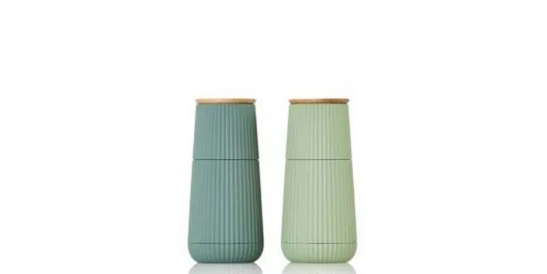 AdHoc Salz- und Pfeffermühle Scape 12.3 cm, Hellgrün/Dunkelgrün AdHoc Salz- und Pfeffermühle Scape 12.3 cm, Hellgrün/Dunkelgrün