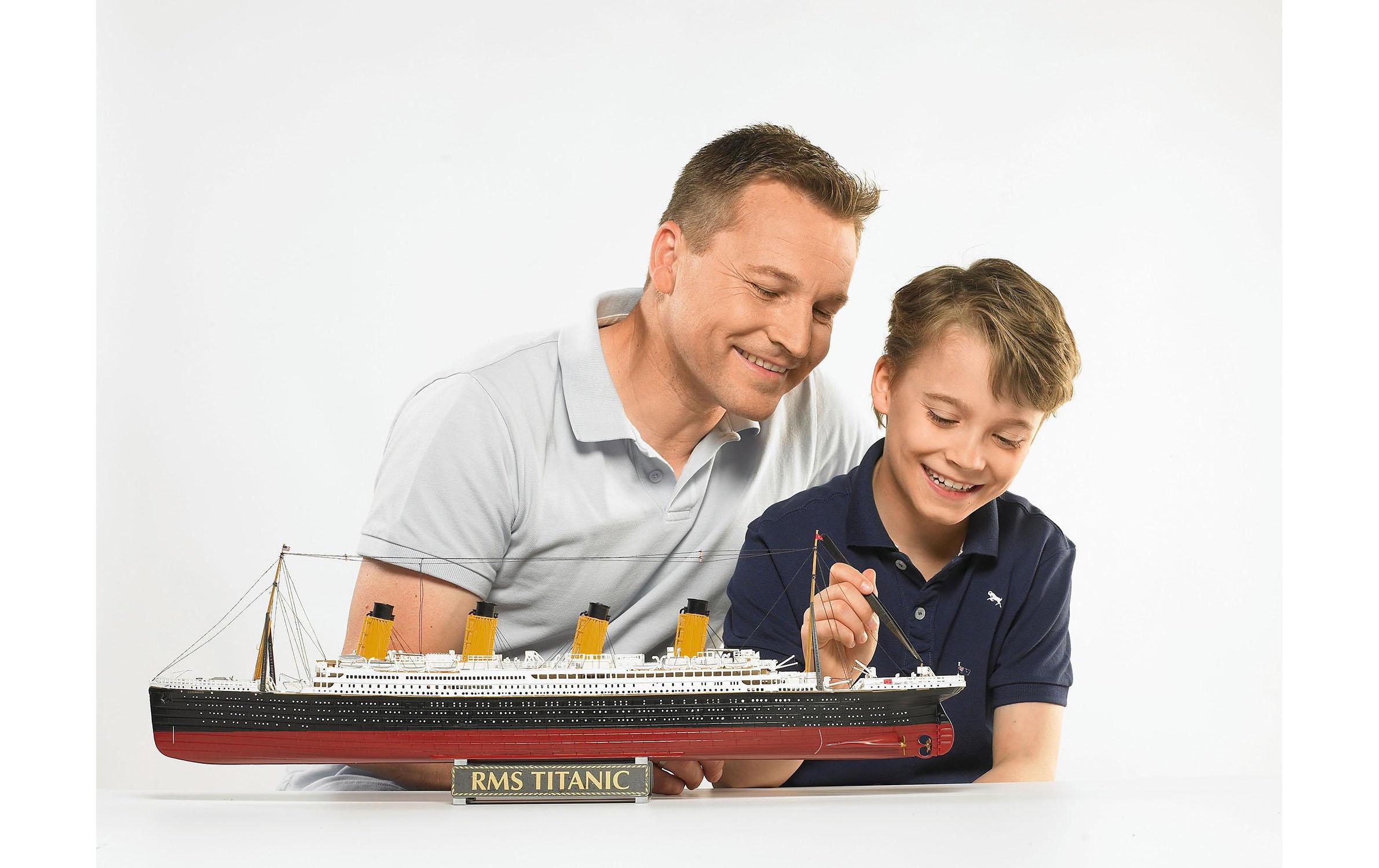 Revell Bausatz 100 Years TITANIC 1:400
