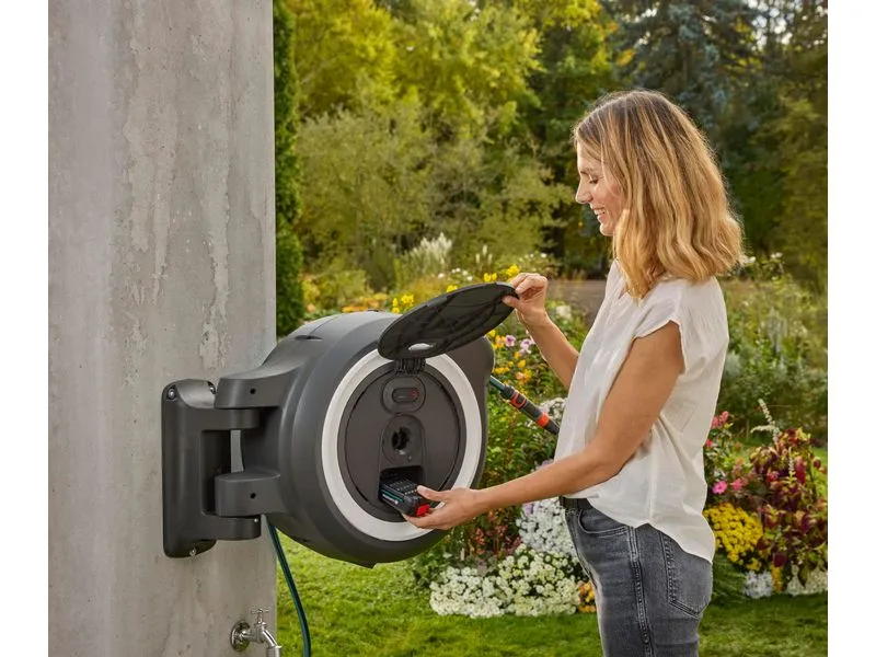 GARDENA Wand-Schlauchbox Akku PowerRoll XL 18 V P4A Solo 35 m GARDENA Wand-Schlauchbox Akku PowerRoll XL 18 V P4A Solo 35 m