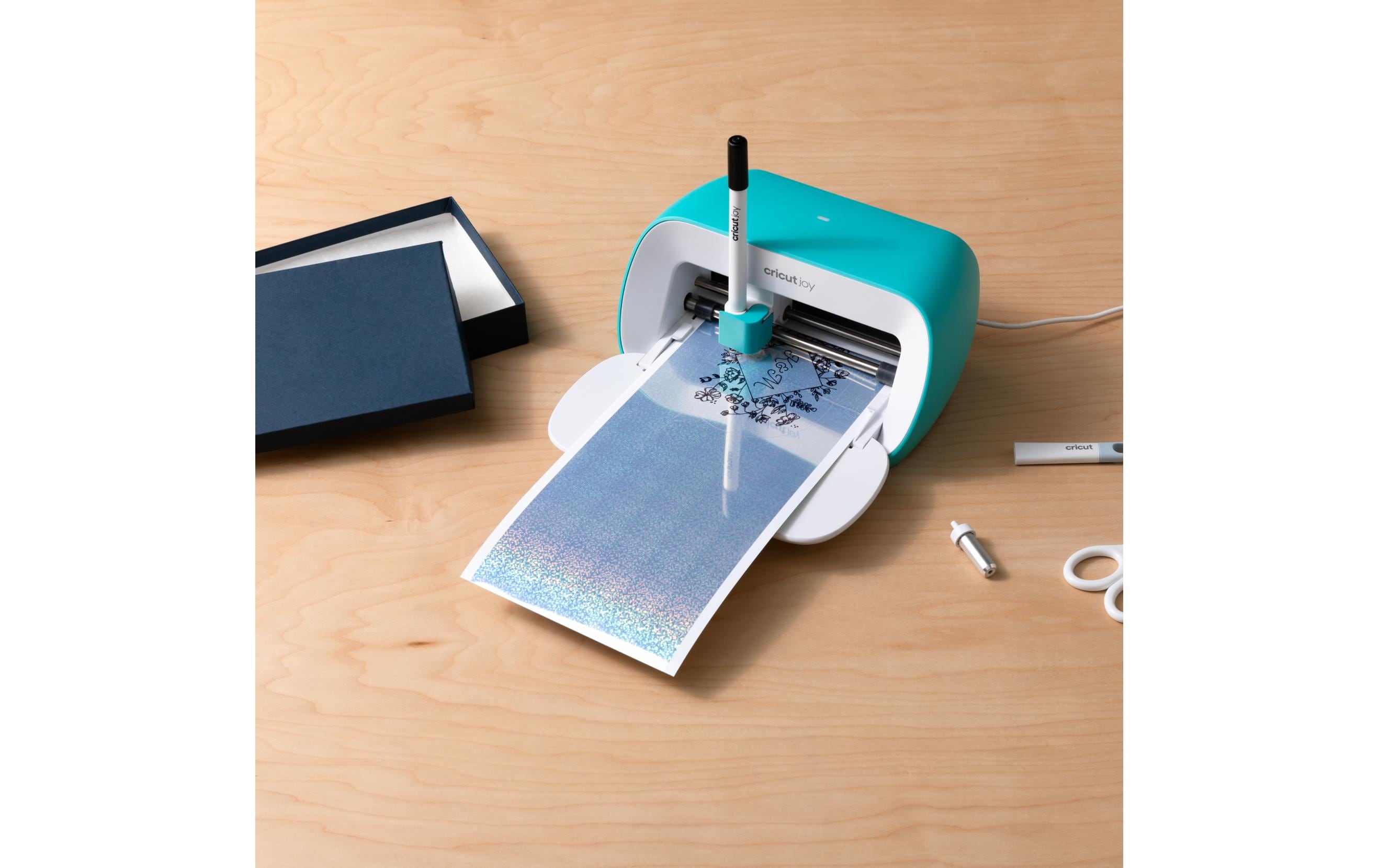 Cricut Vinylfolie Joy 14 x 33 cm, 4 Blatt, Holographisch Silber