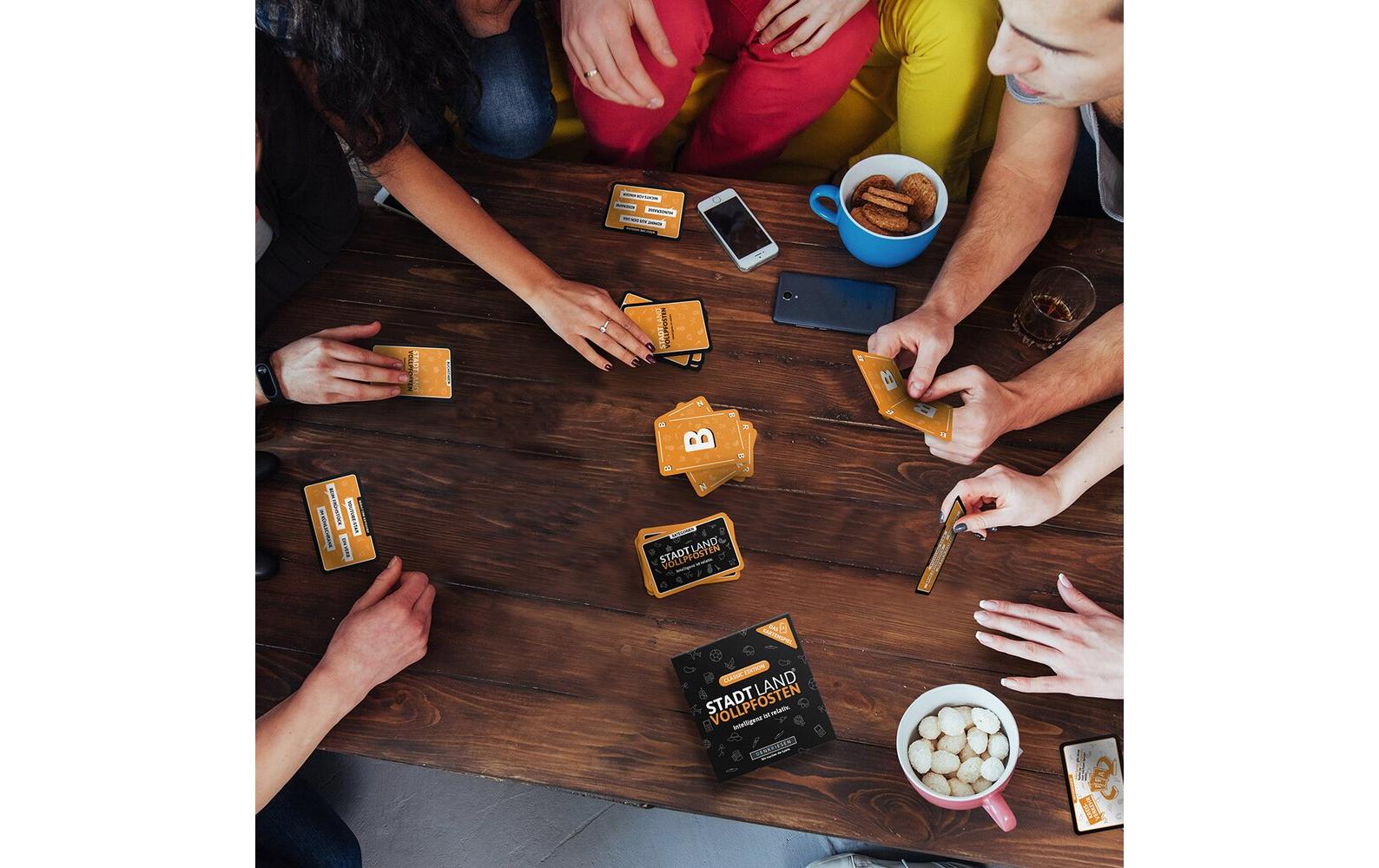 Denkriesen Partyspiel STADT LAND VOLLPFOSTEN – Das Kartenspiel Classic