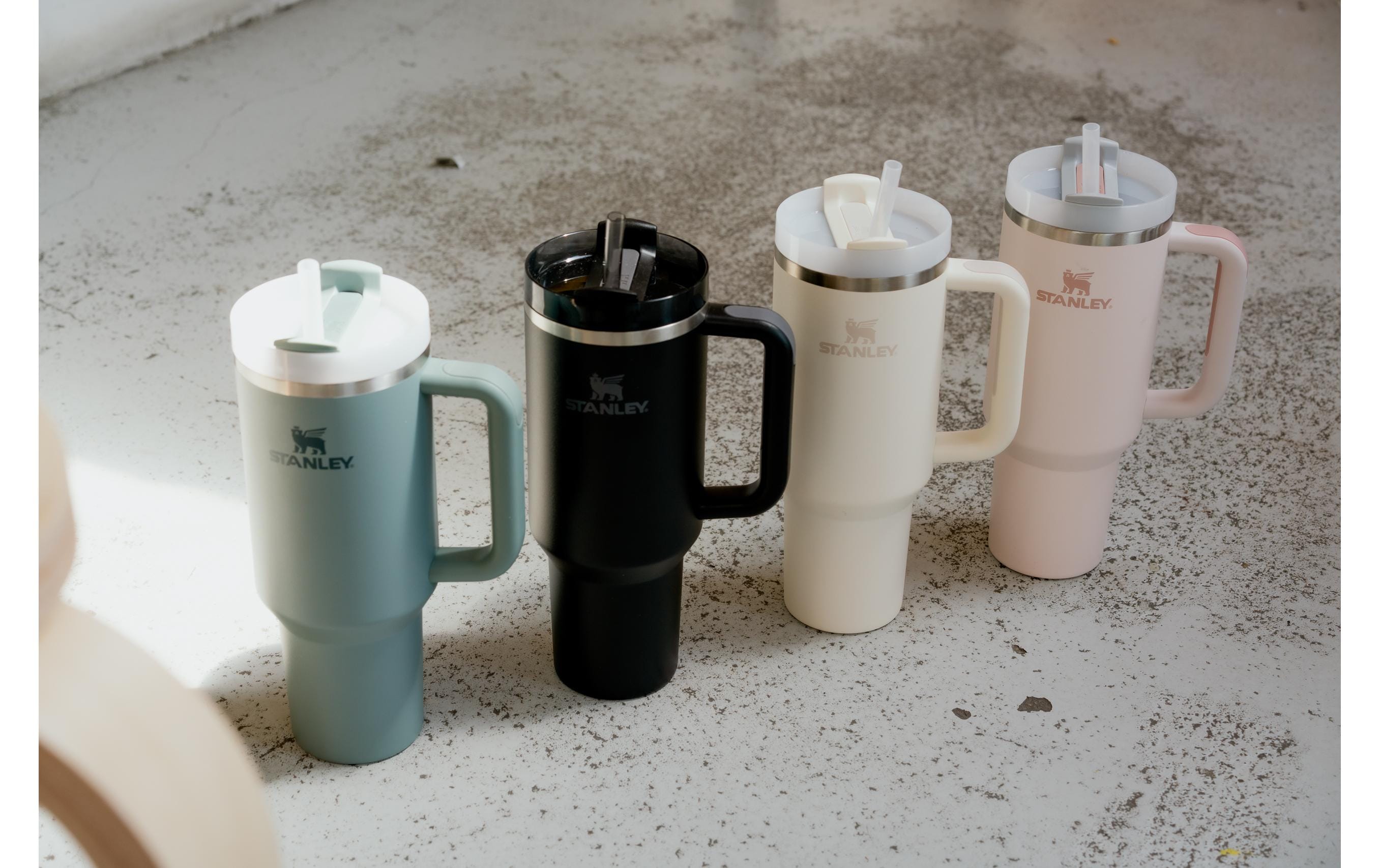 Stanley 1913 Quencher FlowState 1180 ml, Hellrosa