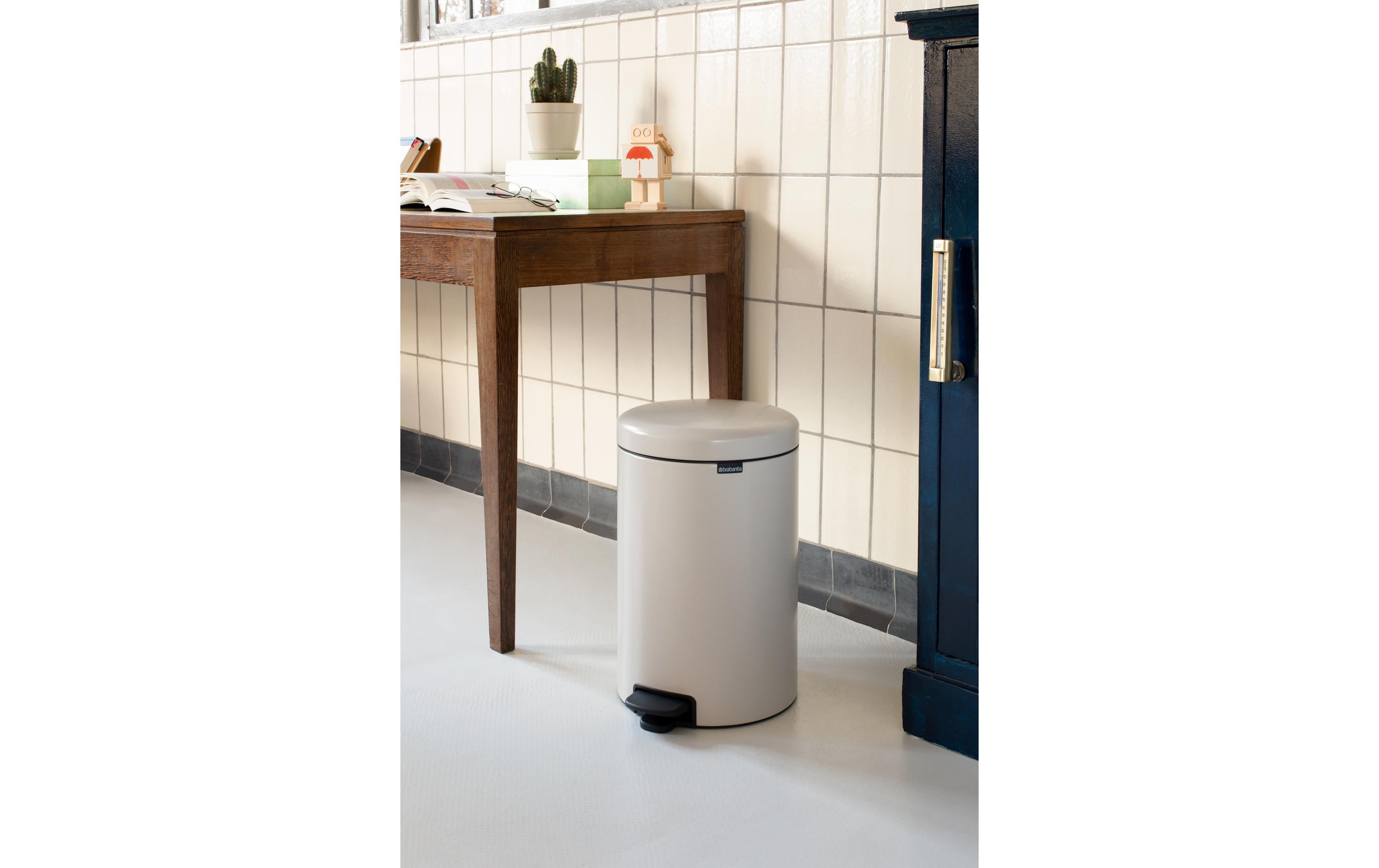 Brabantia Treteimer NewIcon 20 l, Soft Beige