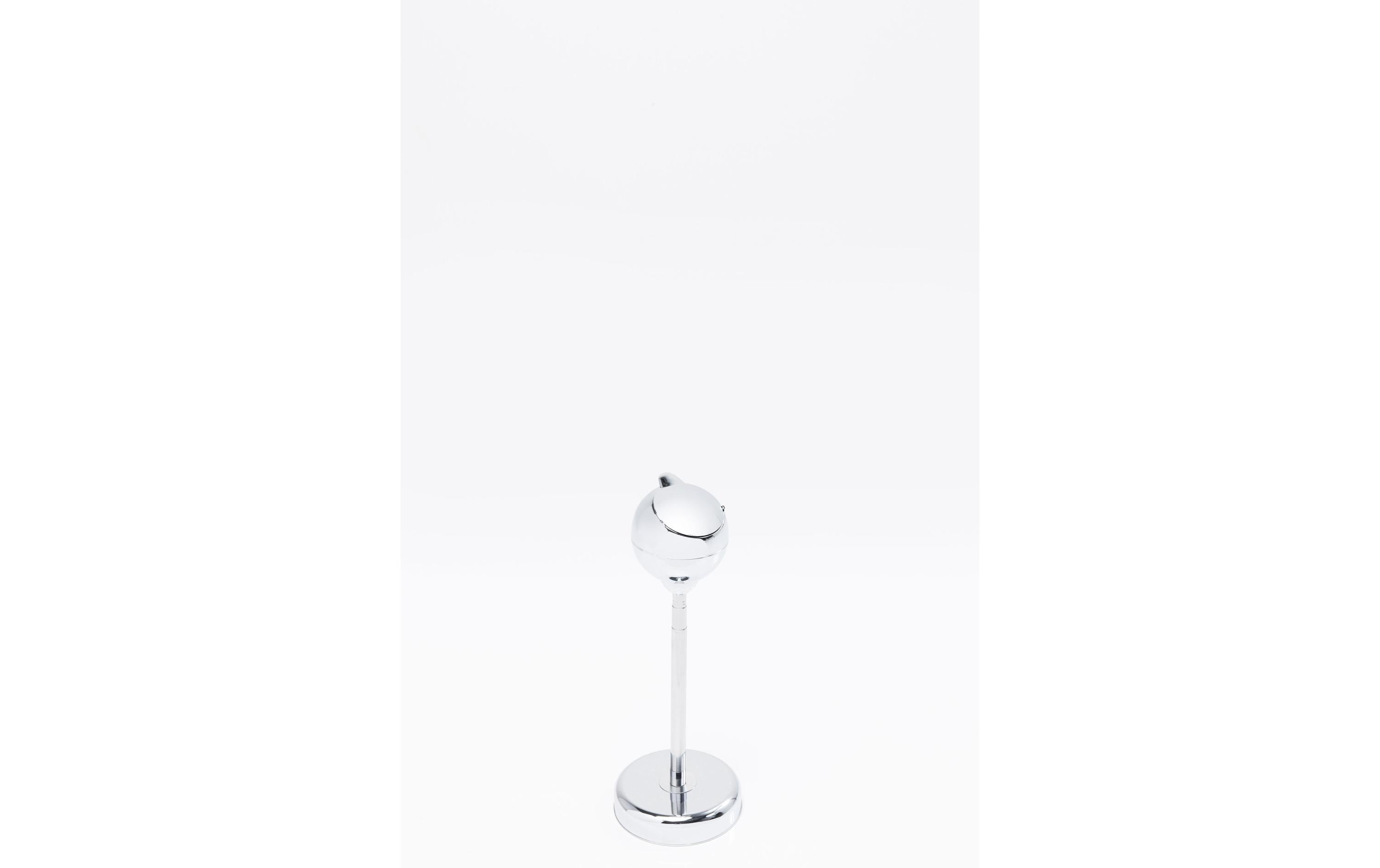 Kare Standascher Spheric Chrome Silber