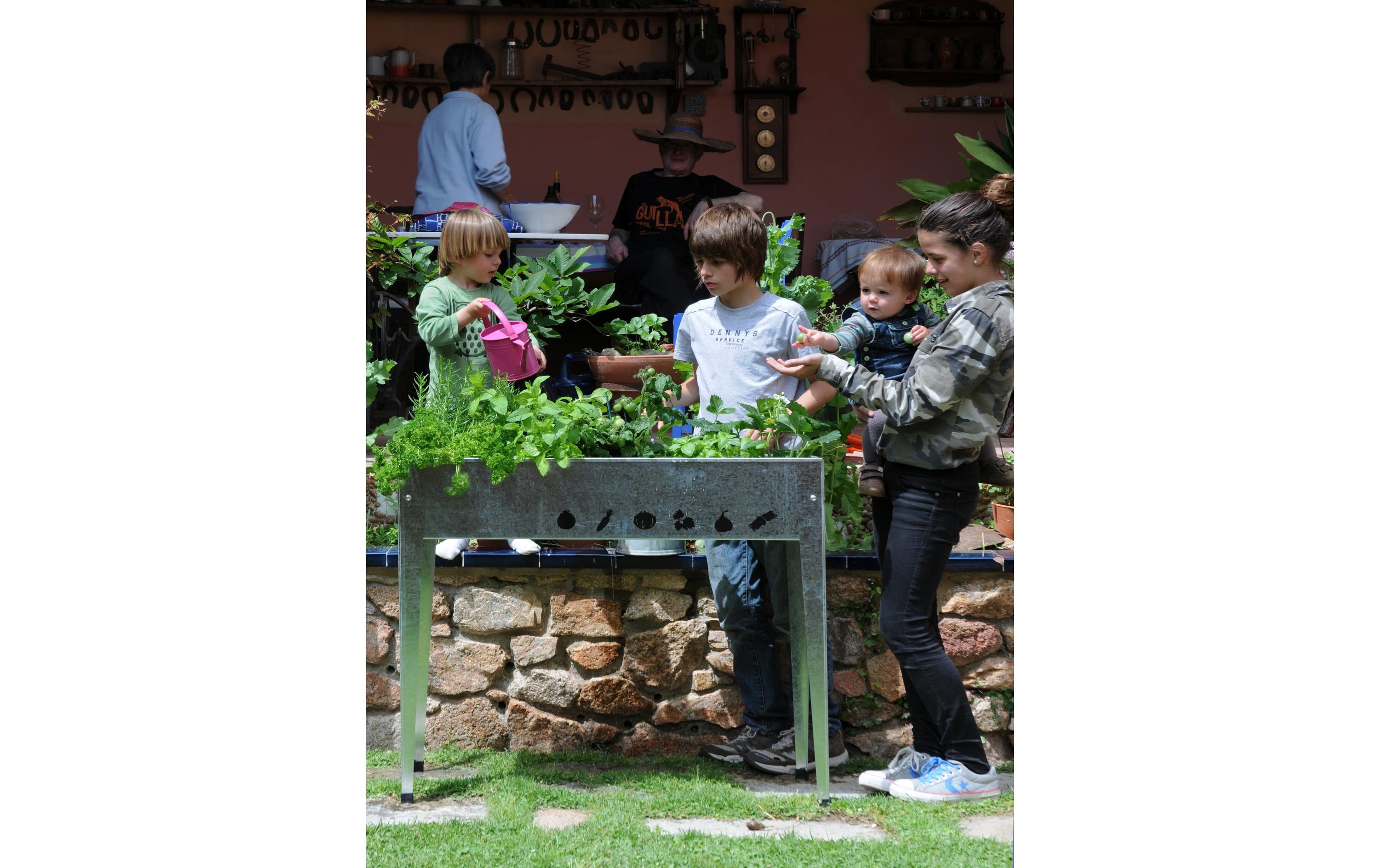 Herstera Hochbeet 100 x 40 x 84 cm Urban Garden Anthrazit