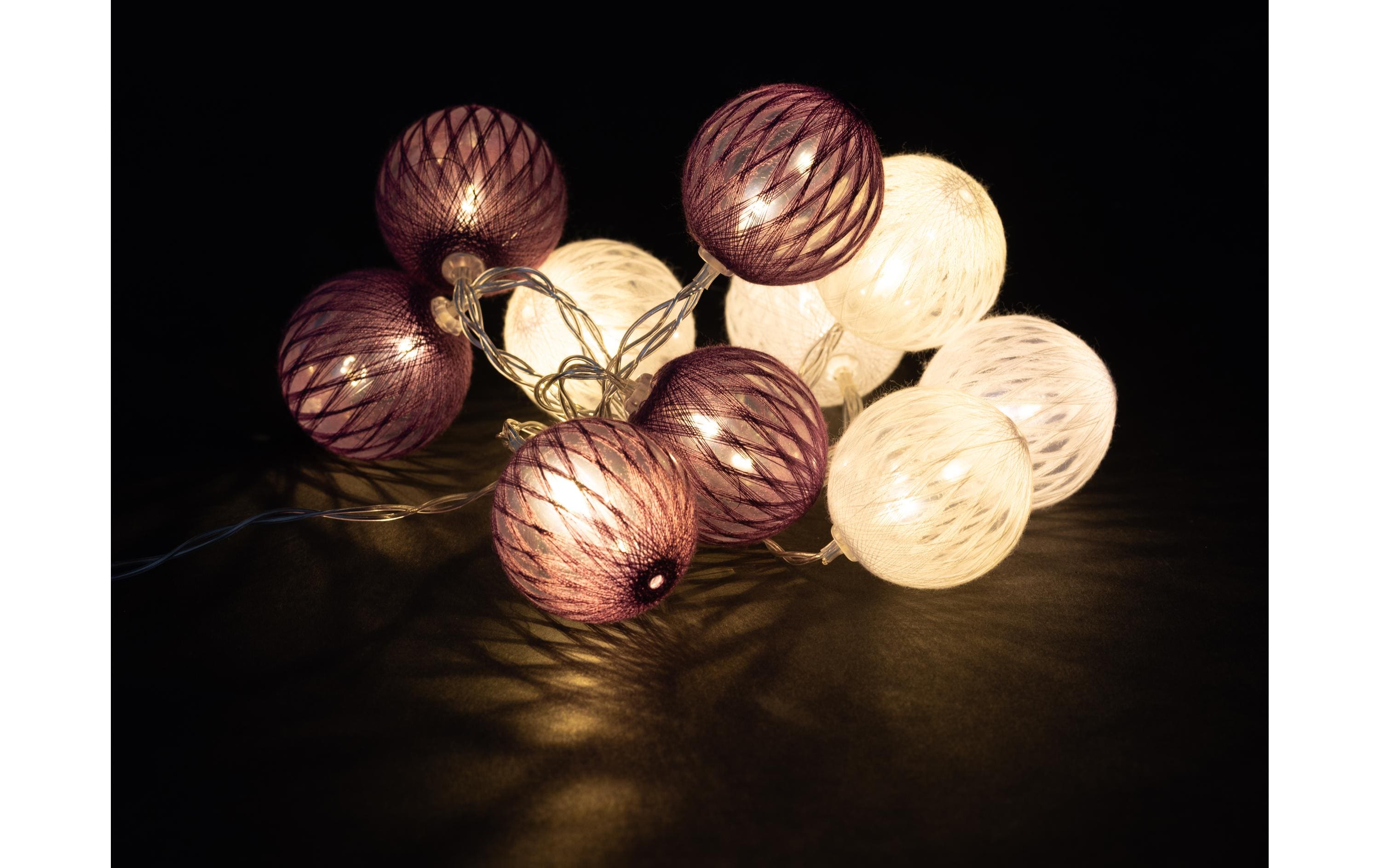 COCON Lichterkette LED Lila/Weiss, 175 cm COCON Lichterkette LED Lila/Weiss, 175 cm