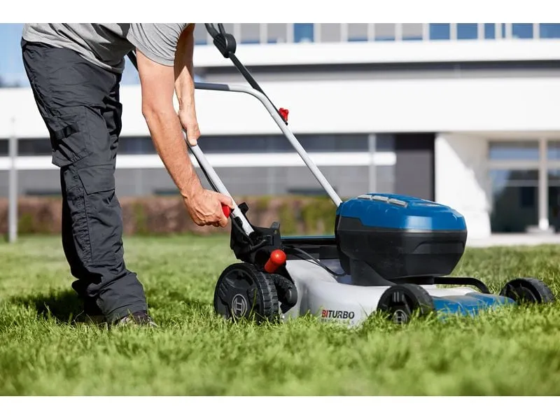 Bosch Professional Akku-Rasenmäher GRA 18V2-46 solo