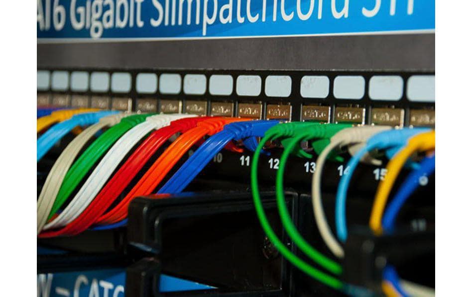 SLIM Slimpatchkabel RJ-45 - RJ-45, Cat 6, UTP, 0.15 m, Blau SLIM Slimpatchkabel RJ-45 - RJ-45, Cat 6, UTP, 0.15 m, Blau