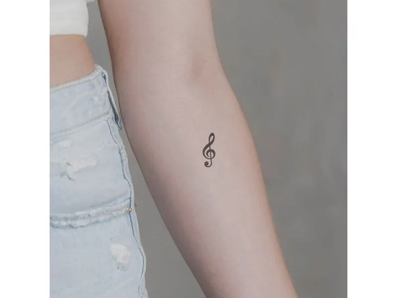 minink Tattoo Violinschlüssel Grösse: S (1.0 cm x 2.8 cm) minink Tattoo Violinschlüssel Grösse: S (1.0 cm x 2.8 cm)