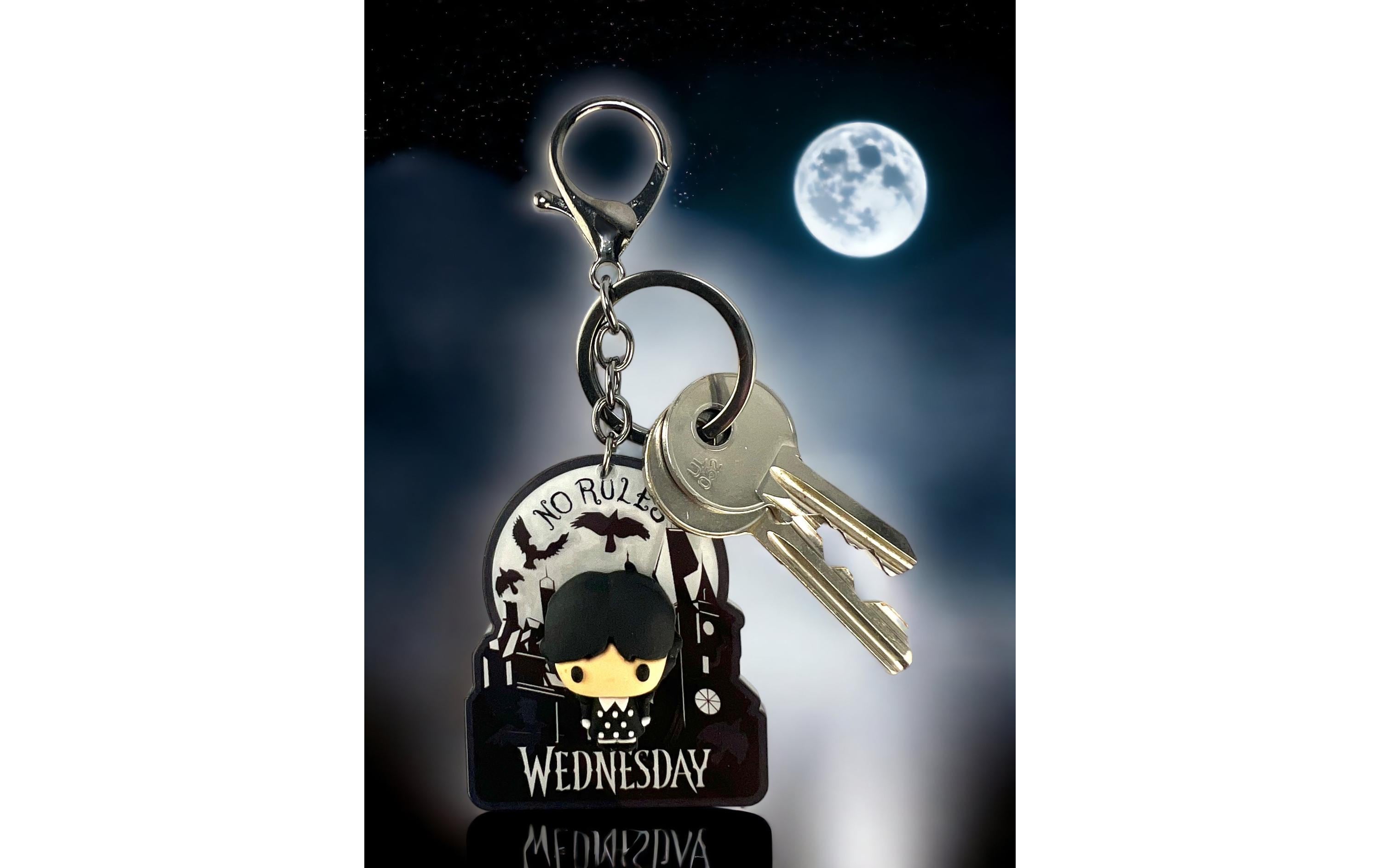 Thumbs Up! Wednesday Schlüsselanhänger Acryl Grau/Schwarz