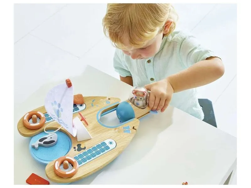 Hape Eco Katamaran Rescue