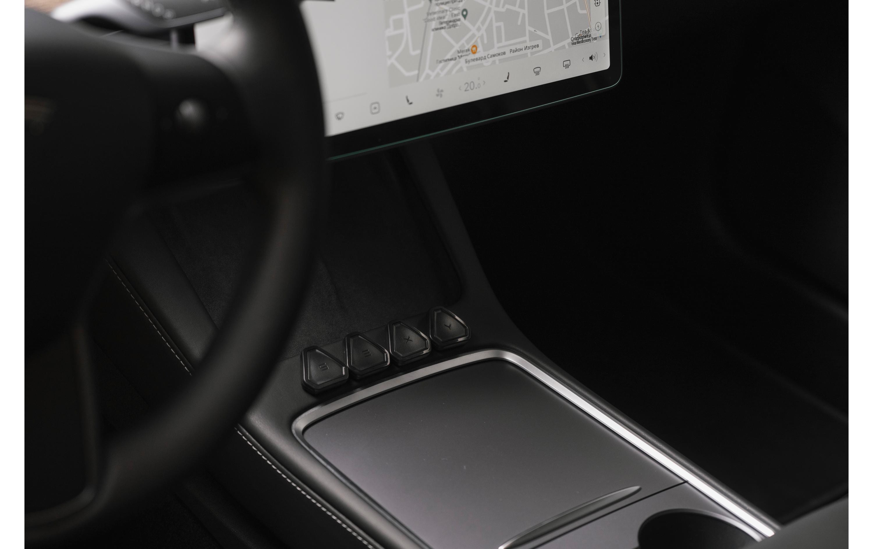 Enhance Commander + 4 S3XY Buttons für Tesla (Gen2)