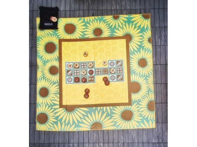 Bünzlig Dog Familienspiel-Set «Mühle und Königliches Spiel von Ur» Bünzlig Dog Familienspiel-Set «Mühle und Königliches Spiel von Ur»