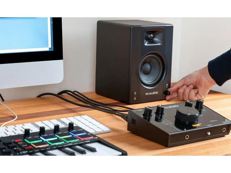 M-Audio Studiomonitore BX3BT Schwarz M-Audio Studiomonitore BX3BT Schwarz