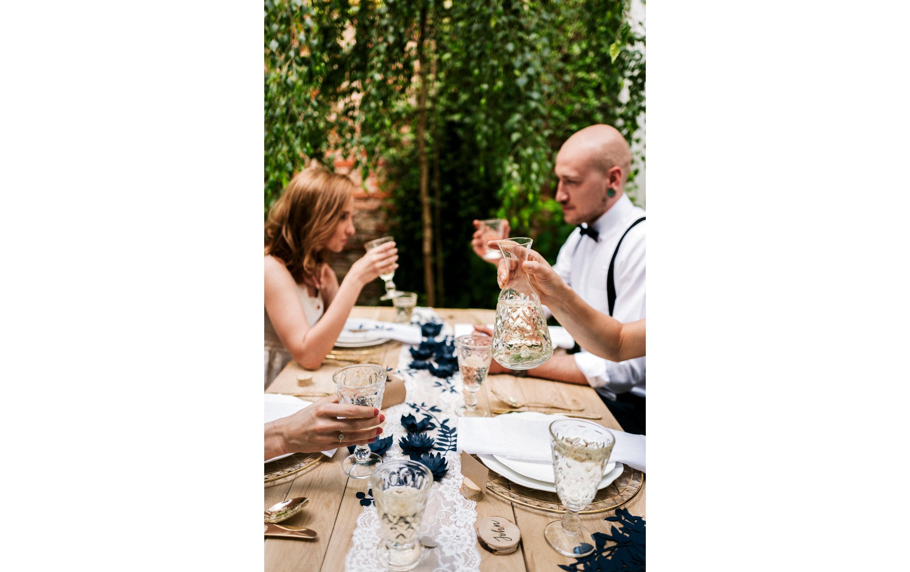 Partydeco Tischkarte Holzscheibe Ø 4.5-6.5 cm H: 1 cm, 20 Stück, Braun