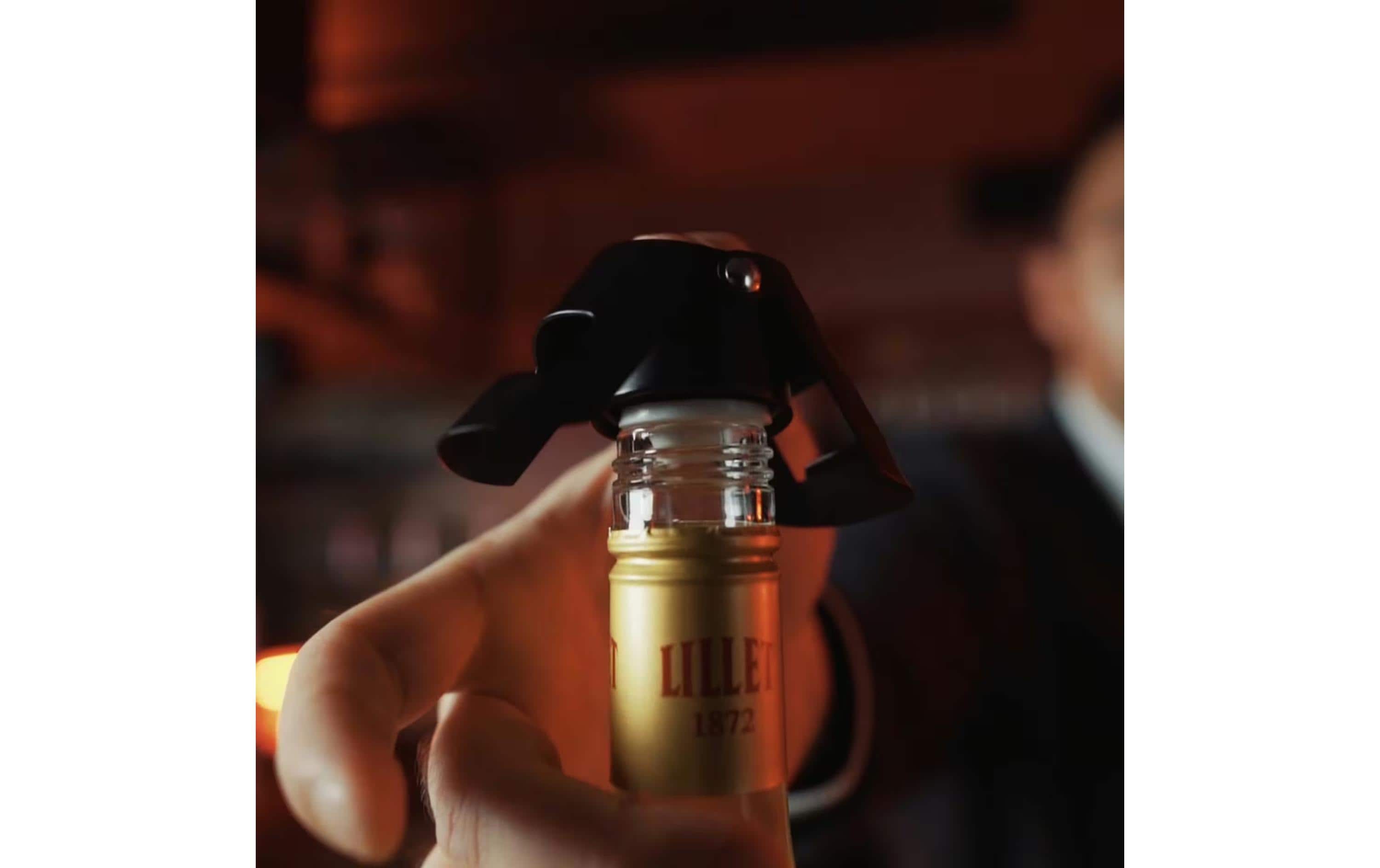 Fackelmann Sekt- und Champagnerverschluss Specter Schwarz matt