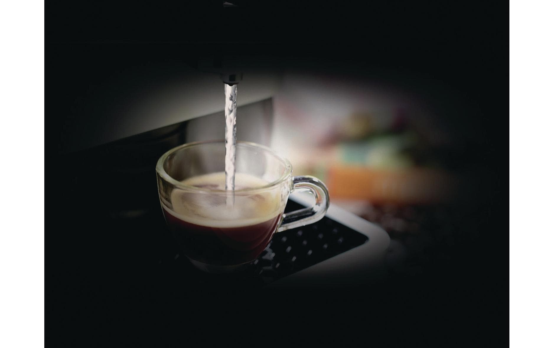 Koenig Kaffeevollautomat Finessa Milk Weiss, Schwarz