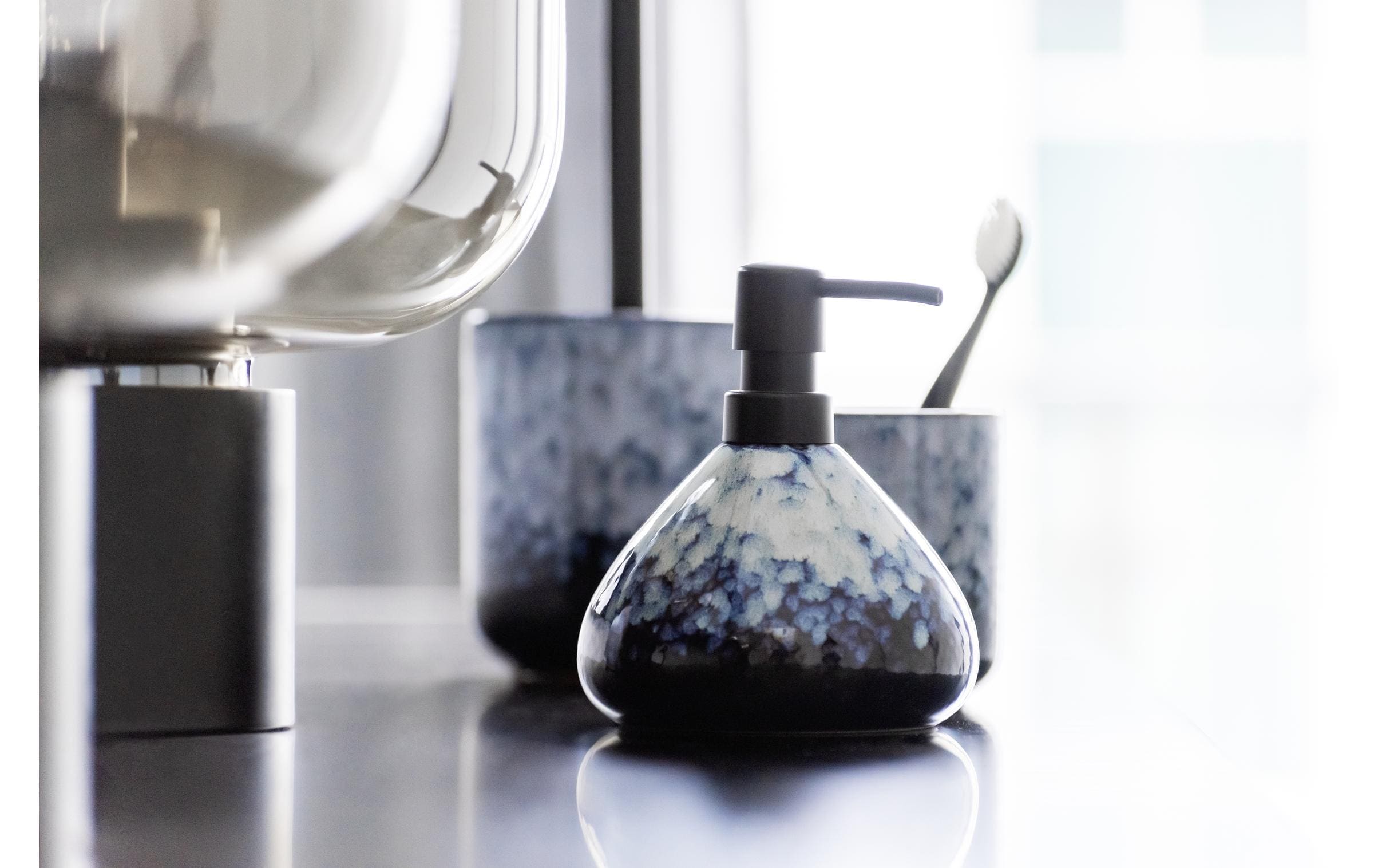 Wenko Seifenspender Rosali 450 ml, Blau