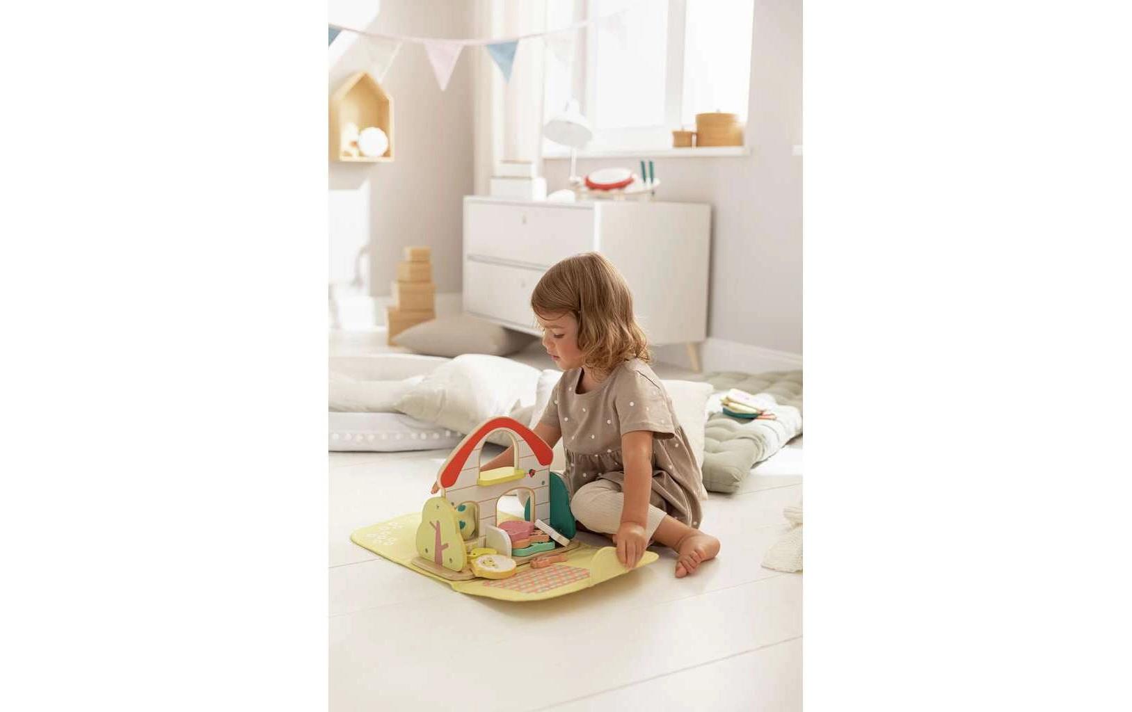 Hape Beschäftigungsspielzeug Farm House Faith